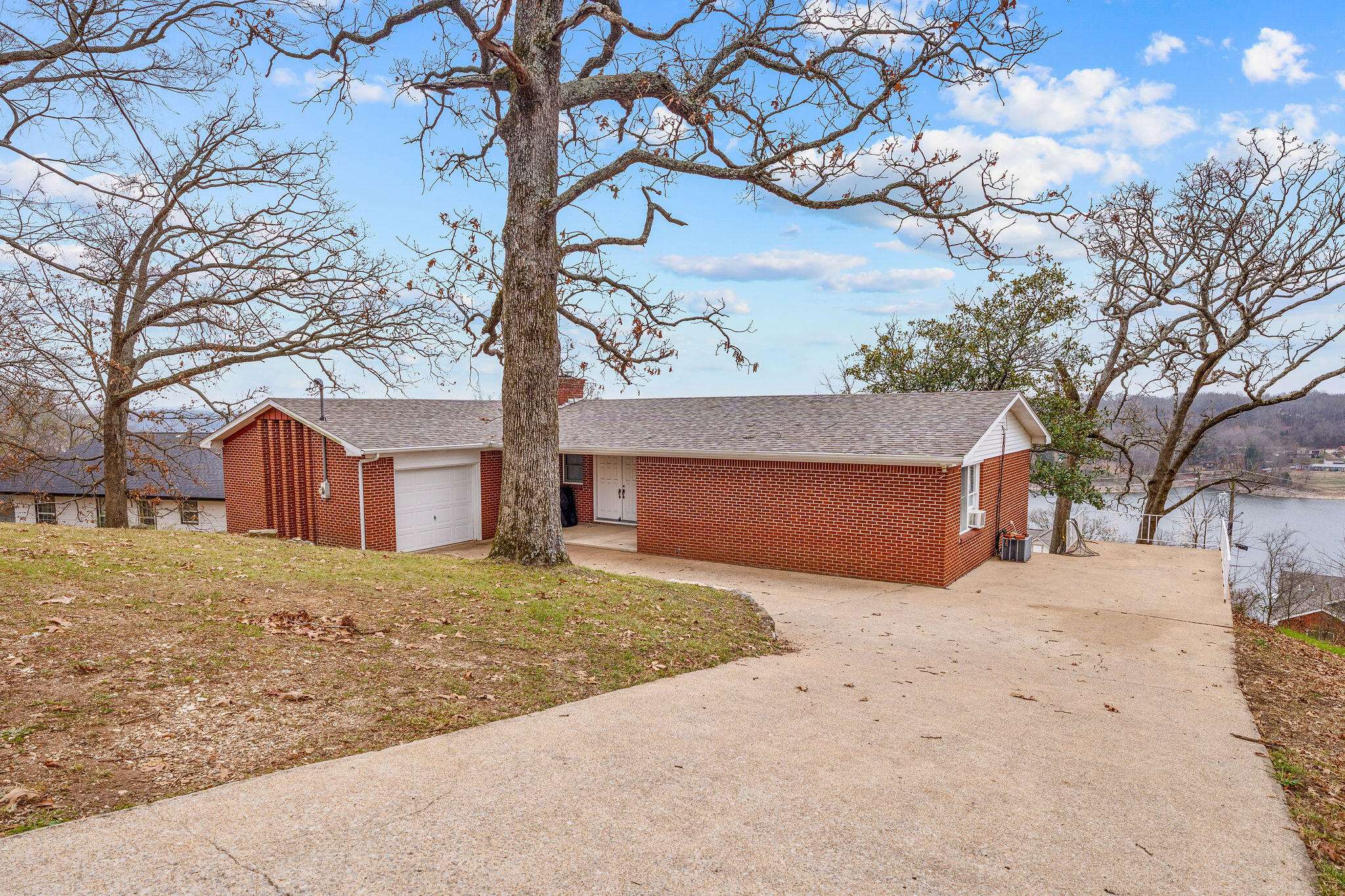 21380 Access RD, Shell Knob, MO 65747