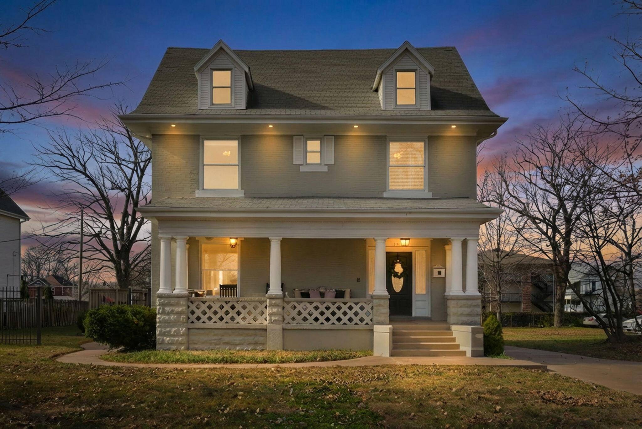 1215 N Benton AVE, Springfield, MO 65802