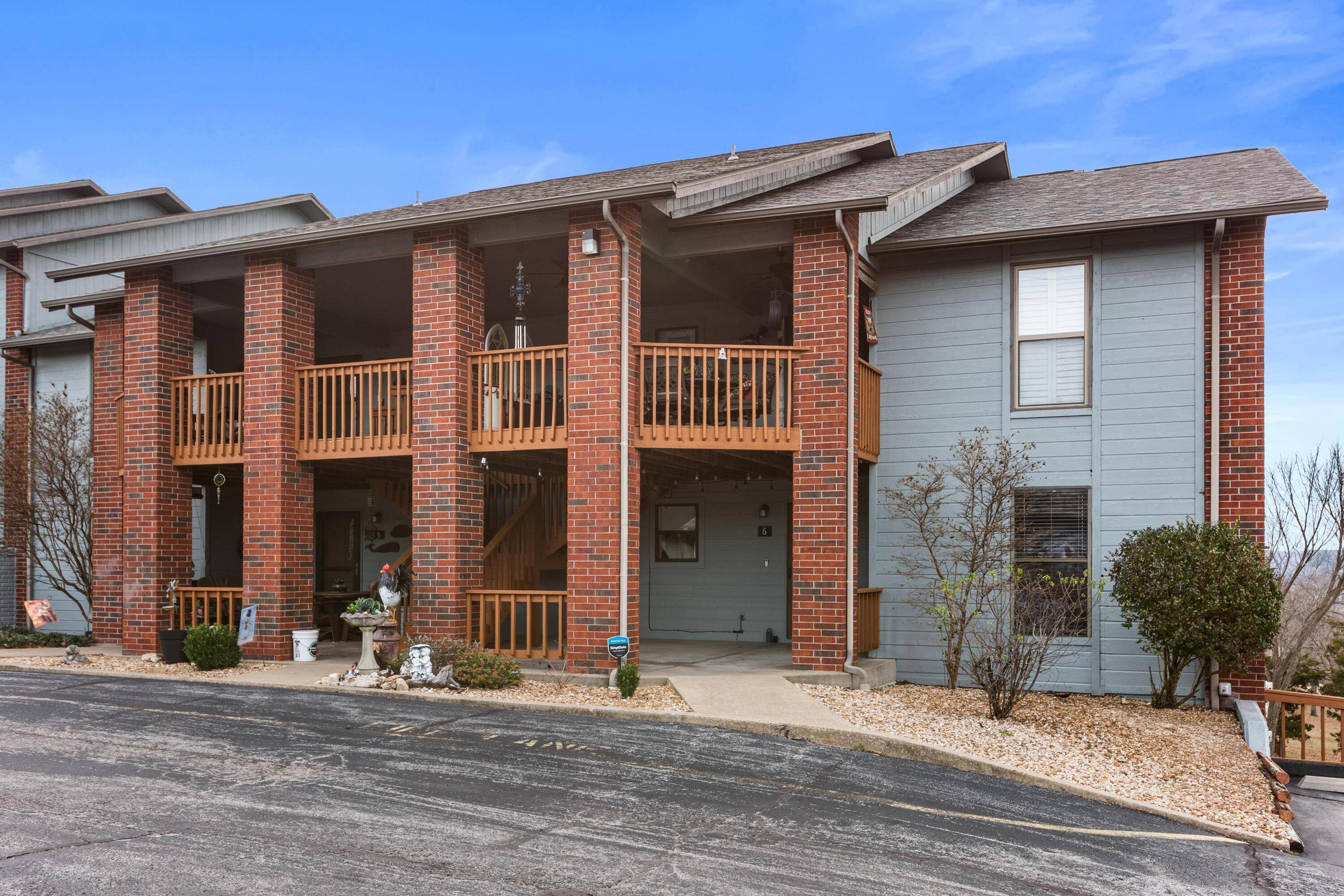 24 Starboard DR #6, Kimberling City, MO 65686