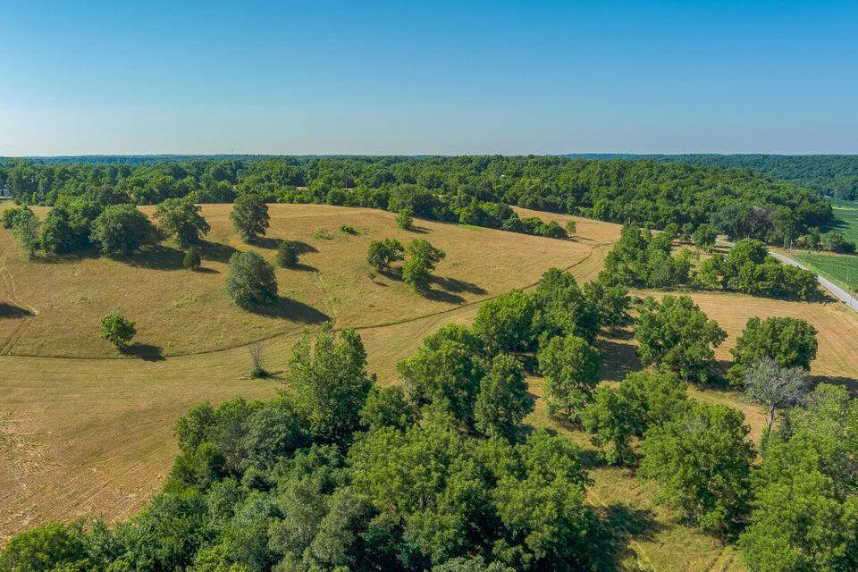 2097 W Big Bend RD, Nixa, MO 65714