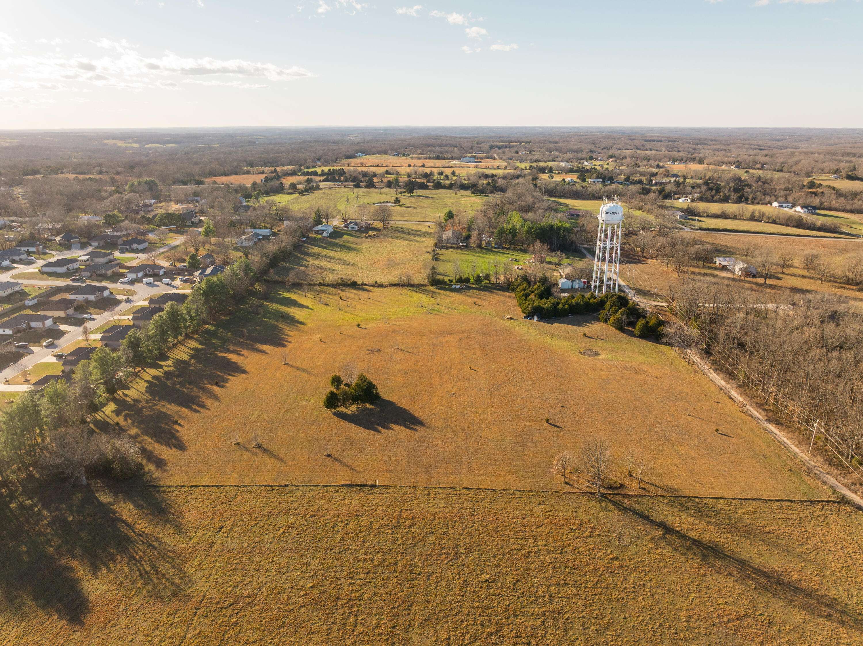 000 Logan AVE, Highlandville, MO 65669