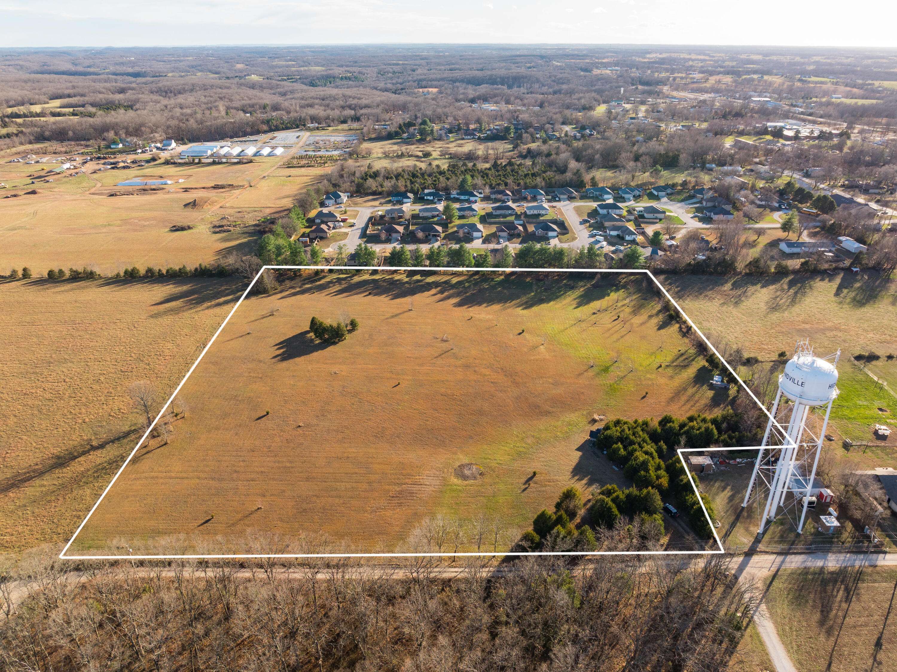 000 Logan AVE, Highlandville, MO 65669