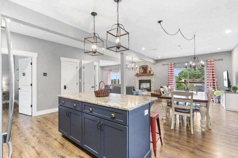 155 Lakefront DR, Branson, MO 65616