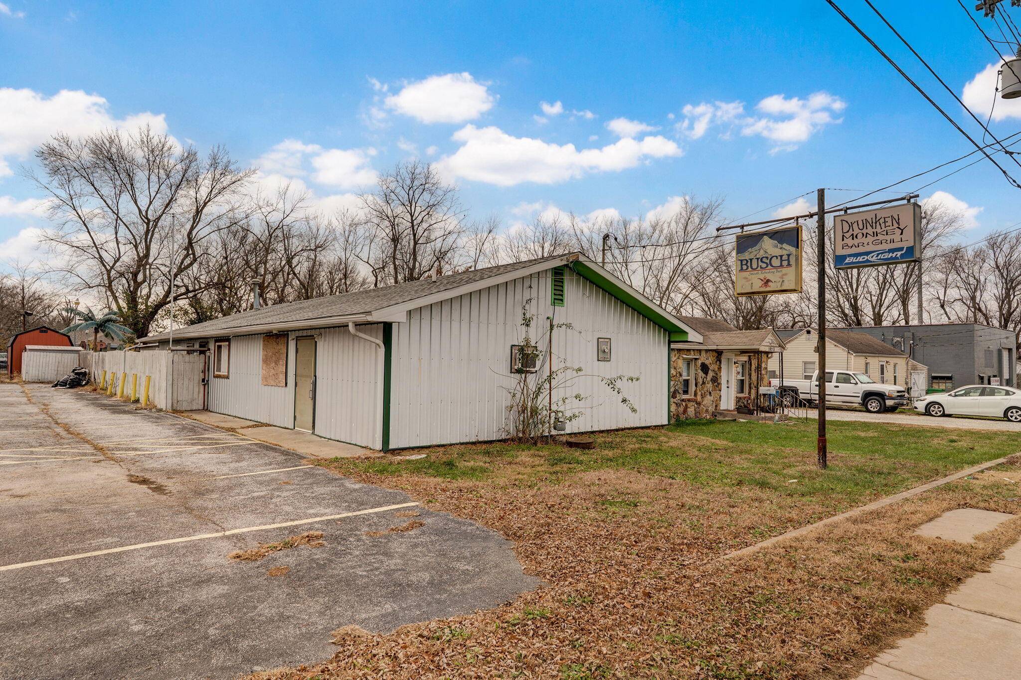 1816 W Division ST, Springfield, MO 65802