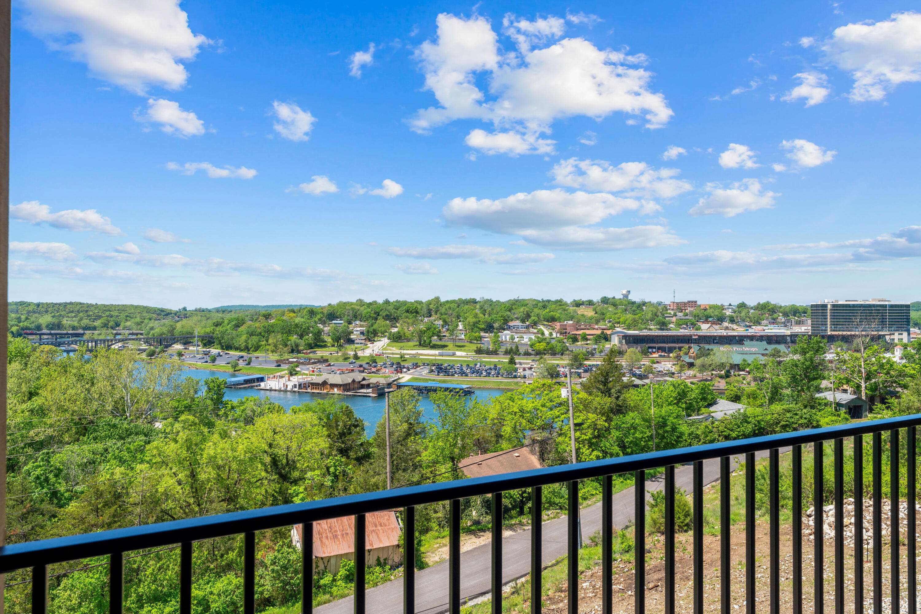 000 Glasswater Condominiums, Branson, MO 65616