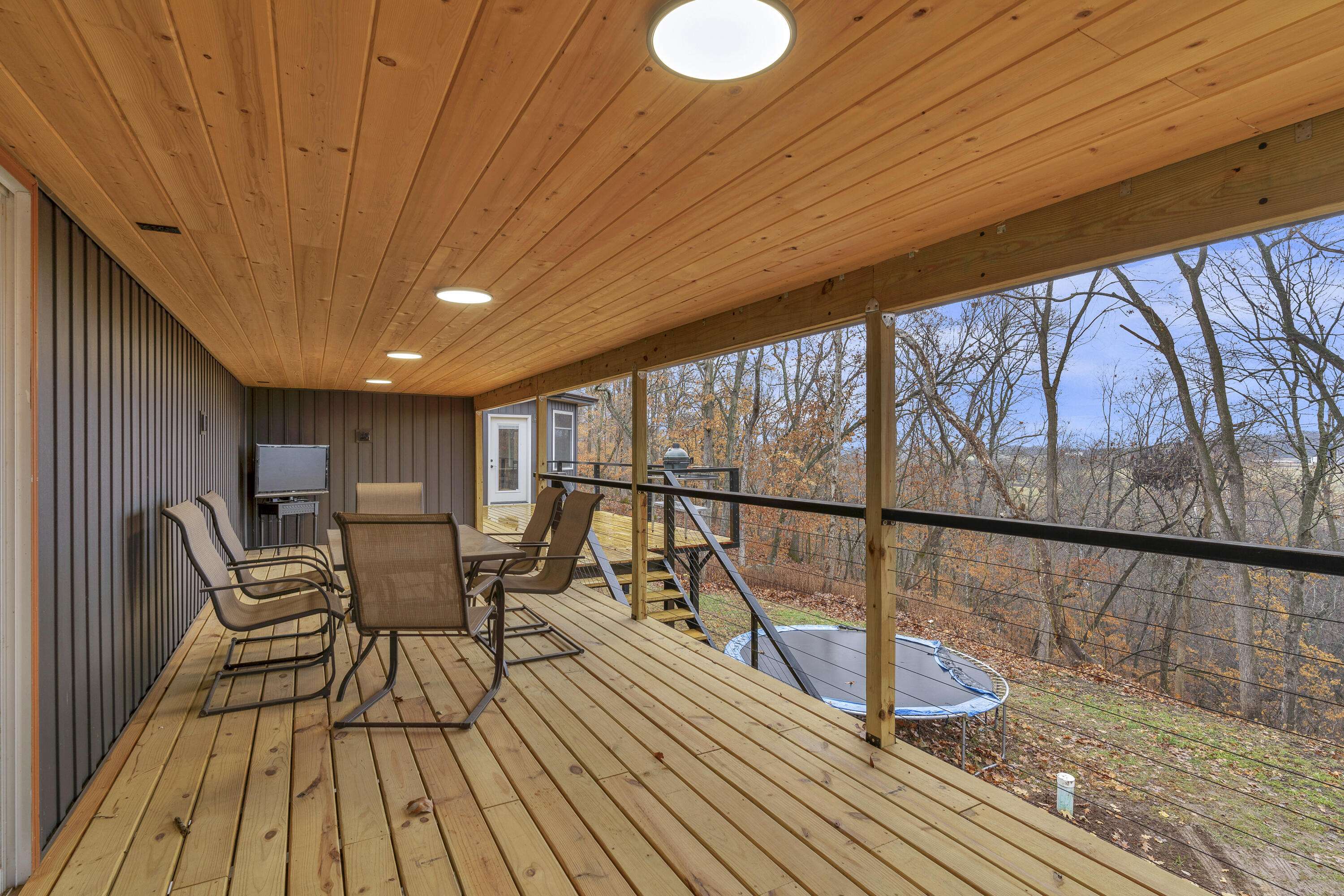 1369 E 398th RD, Bolivar, MO 65613