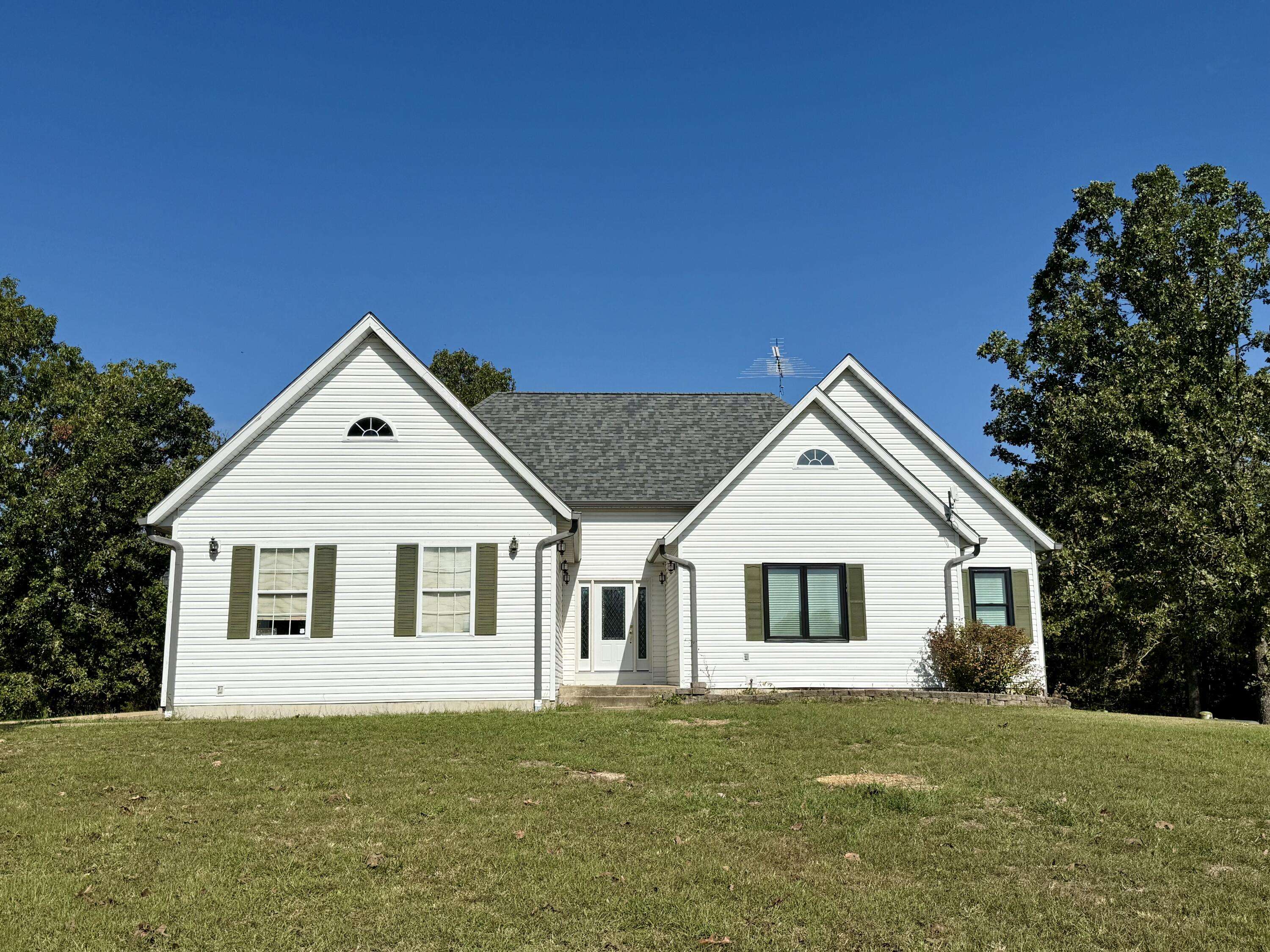 15306 Bucyrus DR, Houston, MO 65483
