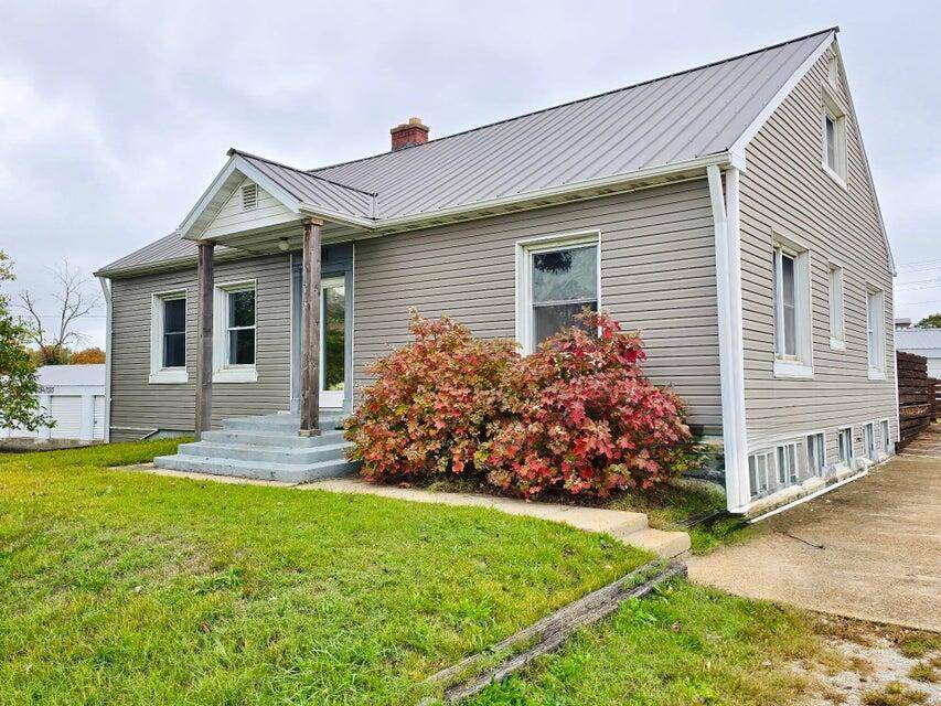 820 S Sam Houston BLVD, Houston, MO 65483