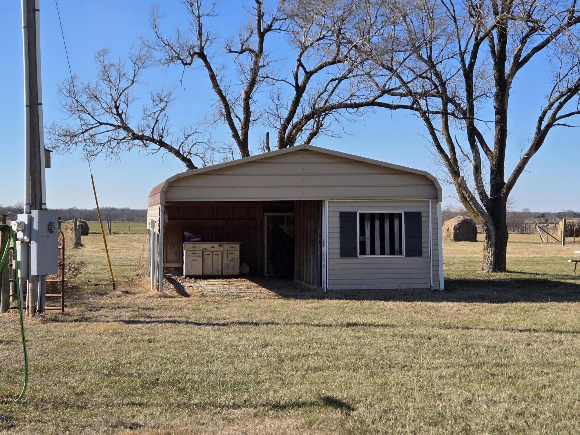 18000 County Road 121, Weaubleau, MO 65774