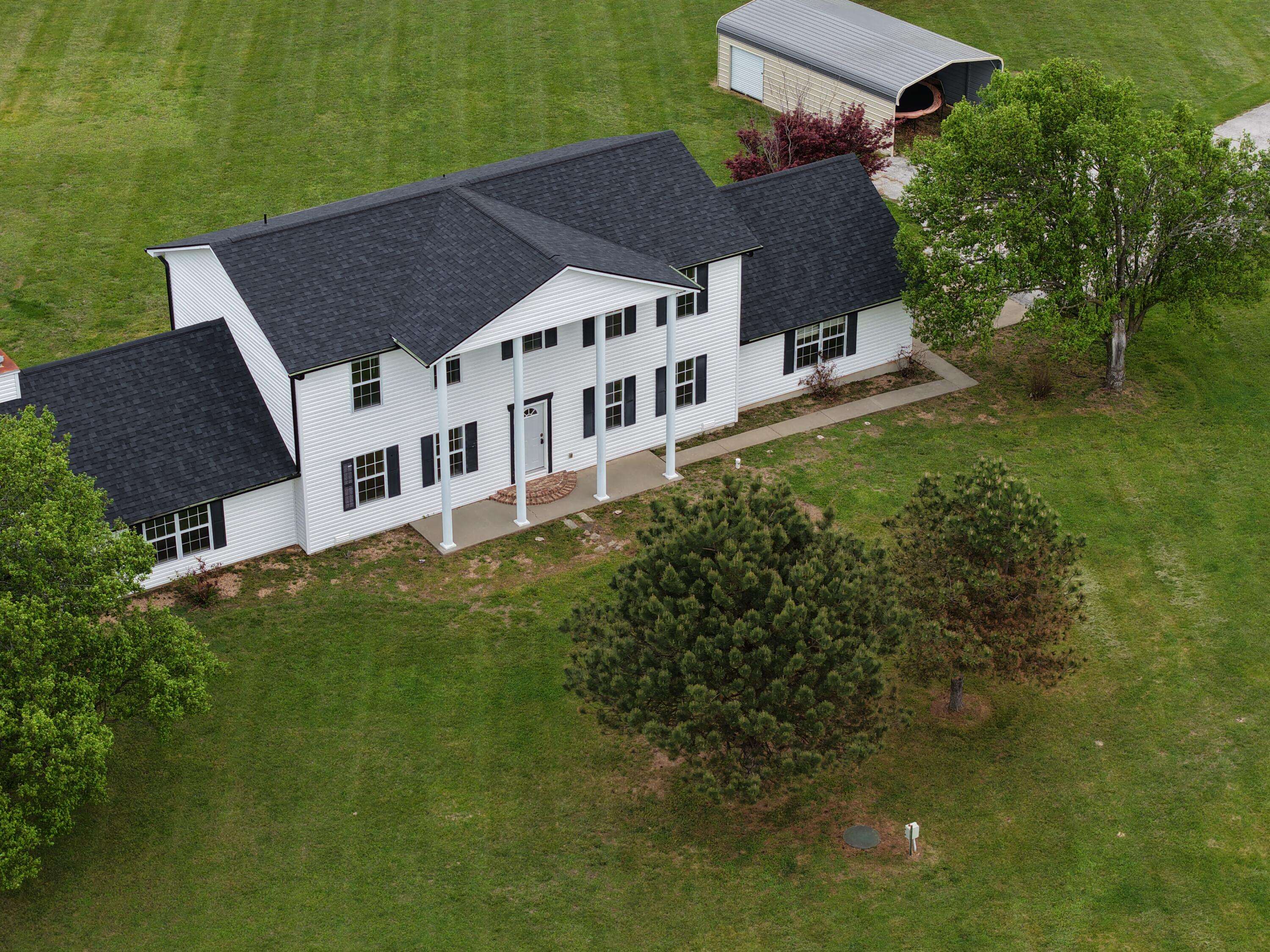 170 Country View RD, Highlandville, MO 65669
