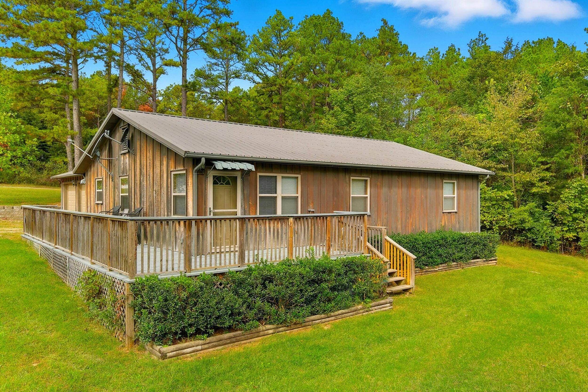 19 Nellie LN, Lampe, MO 65681