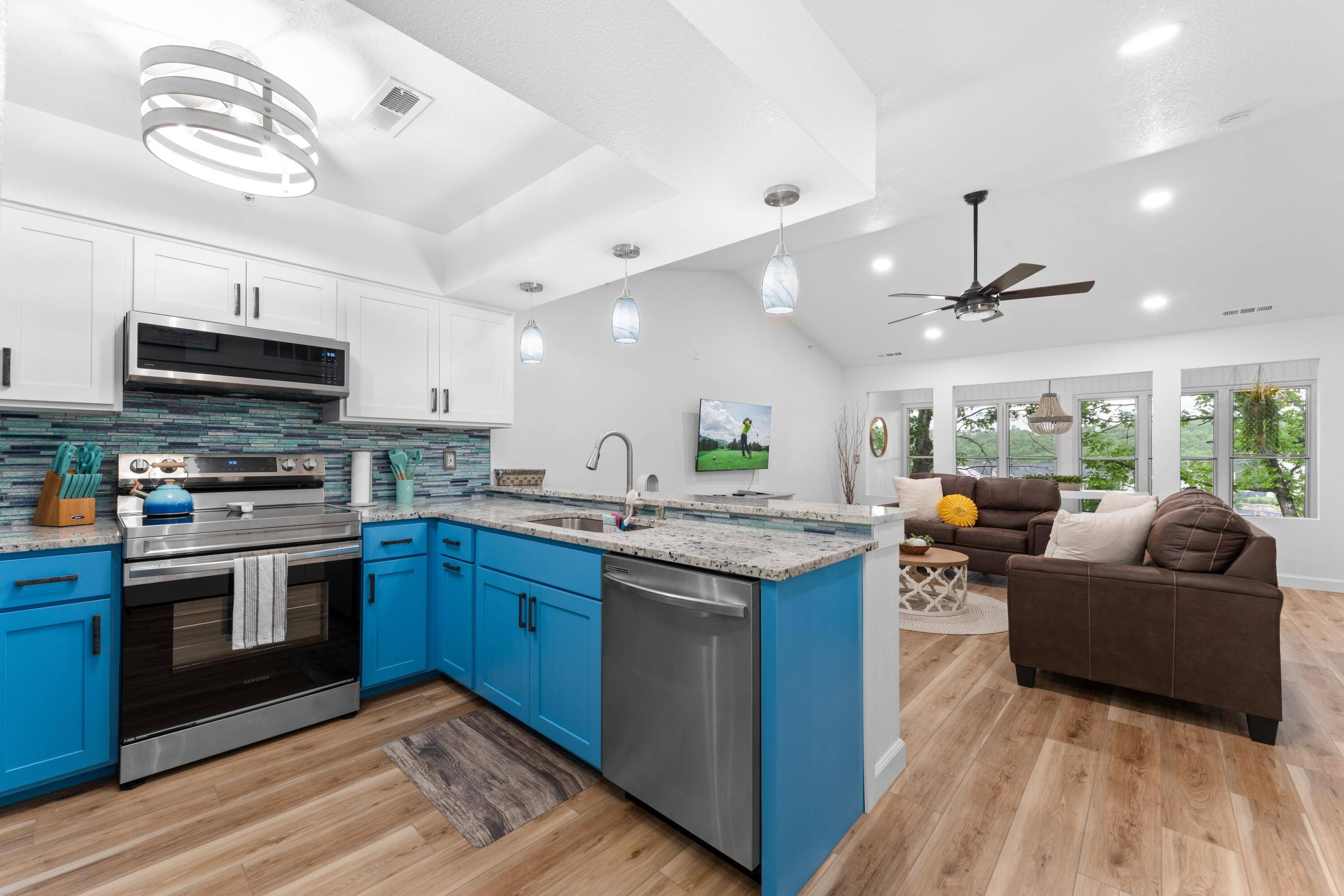 200 Golf View DR #10, Branson, MO 65616