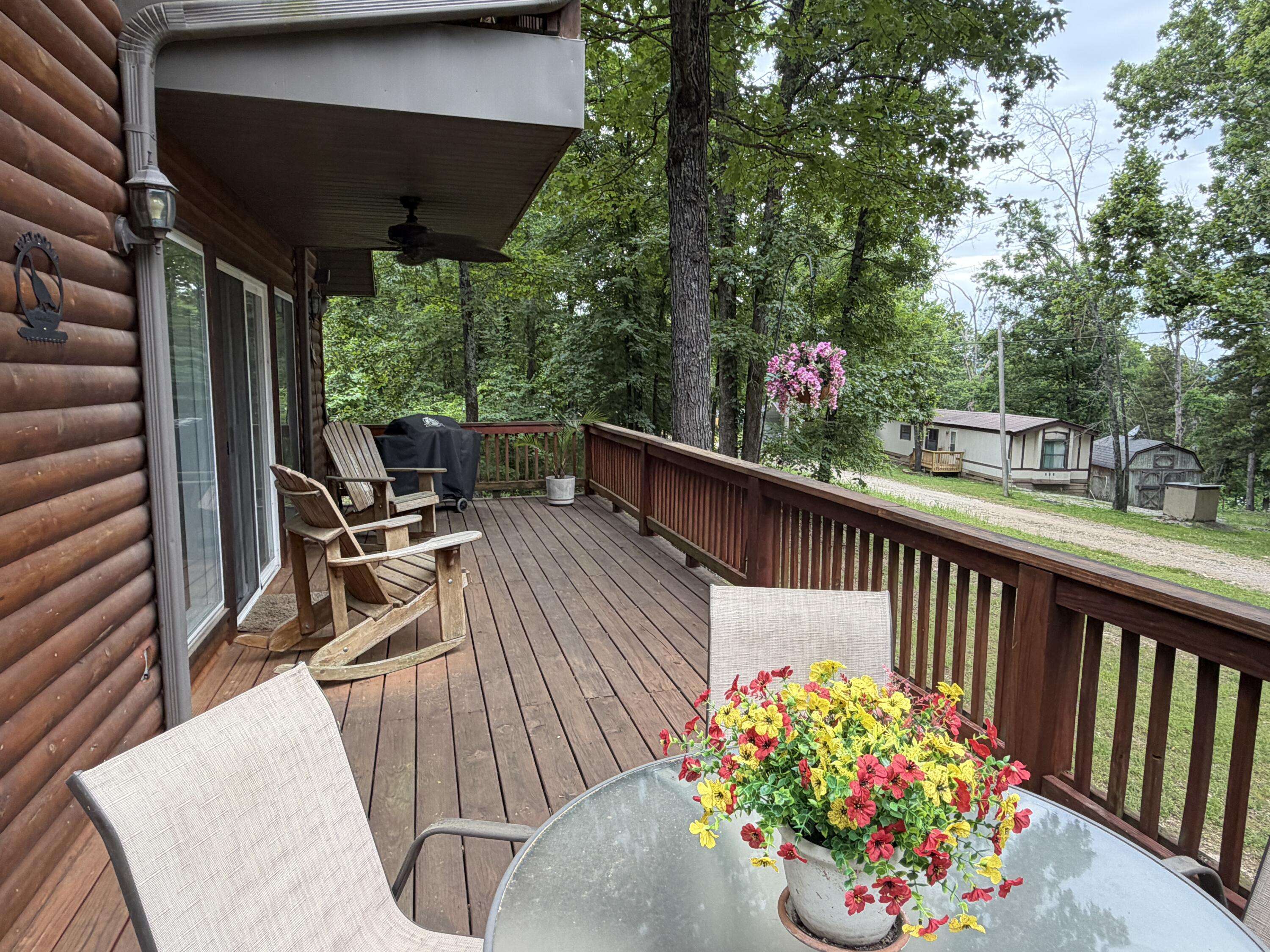 200 Indian Hills LN, Kimberling City, MO 65686