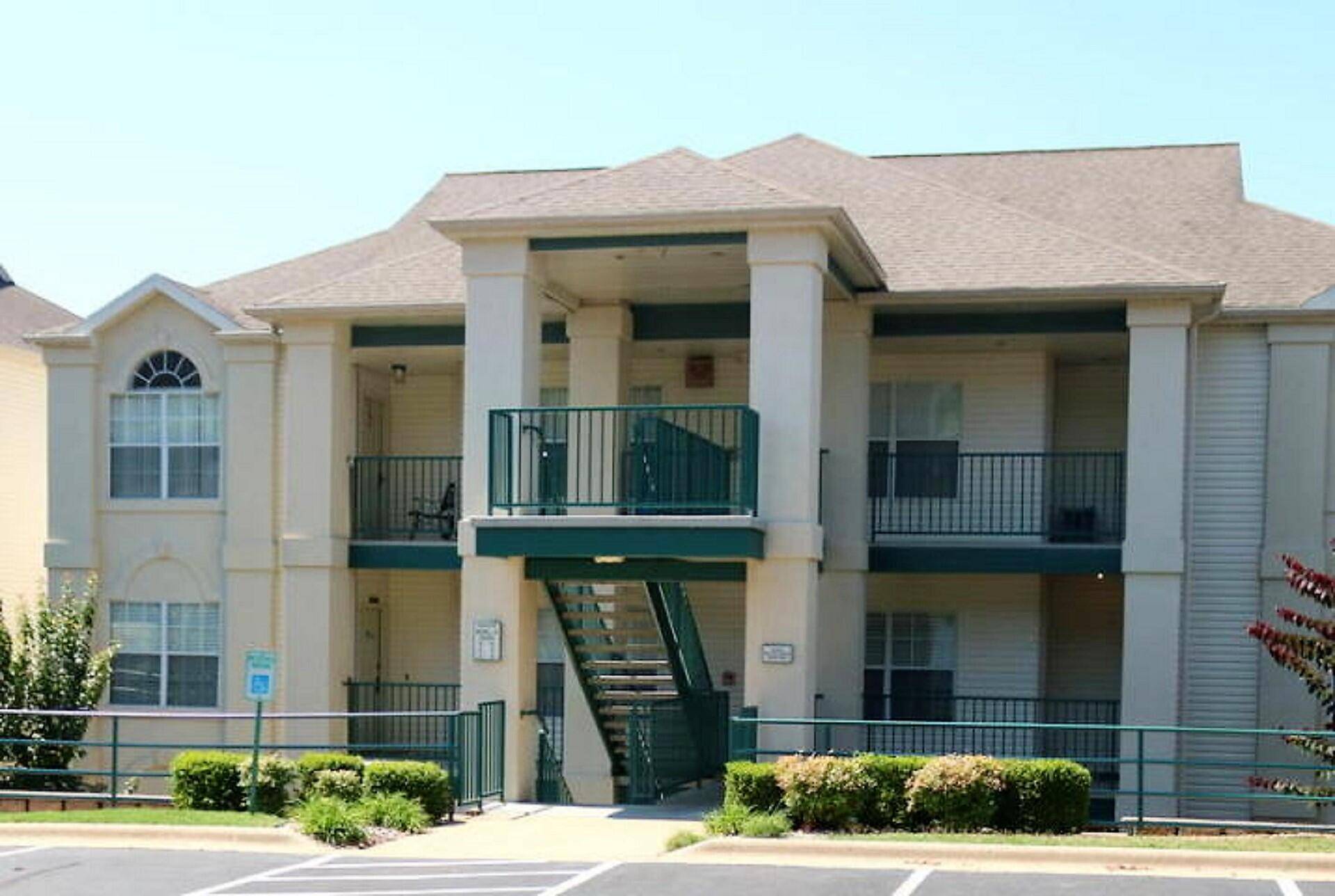 351 Wildwood DR #5, Branson, MO 65616