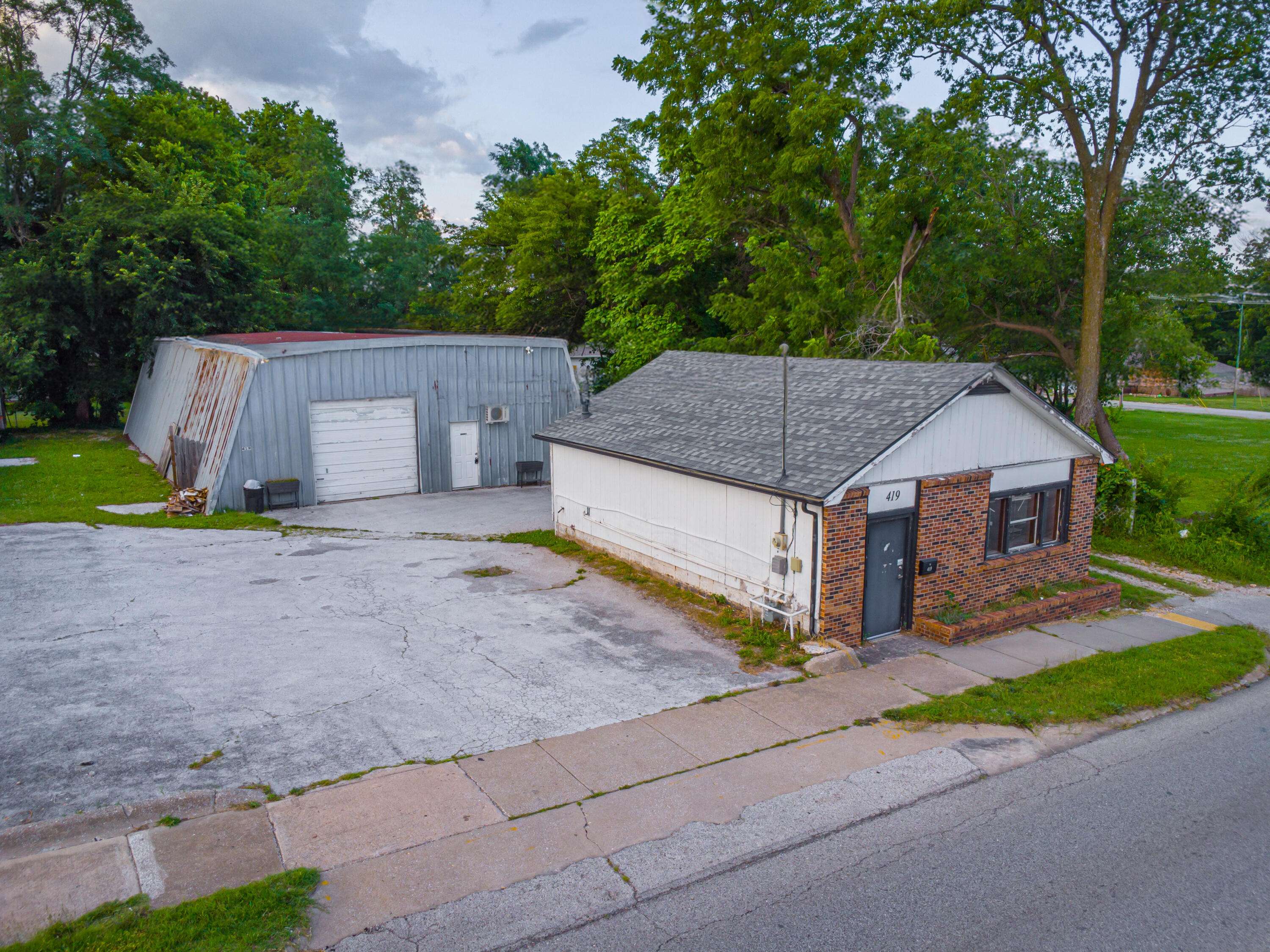 419 W Kearney ST, Springfield, MO 65803