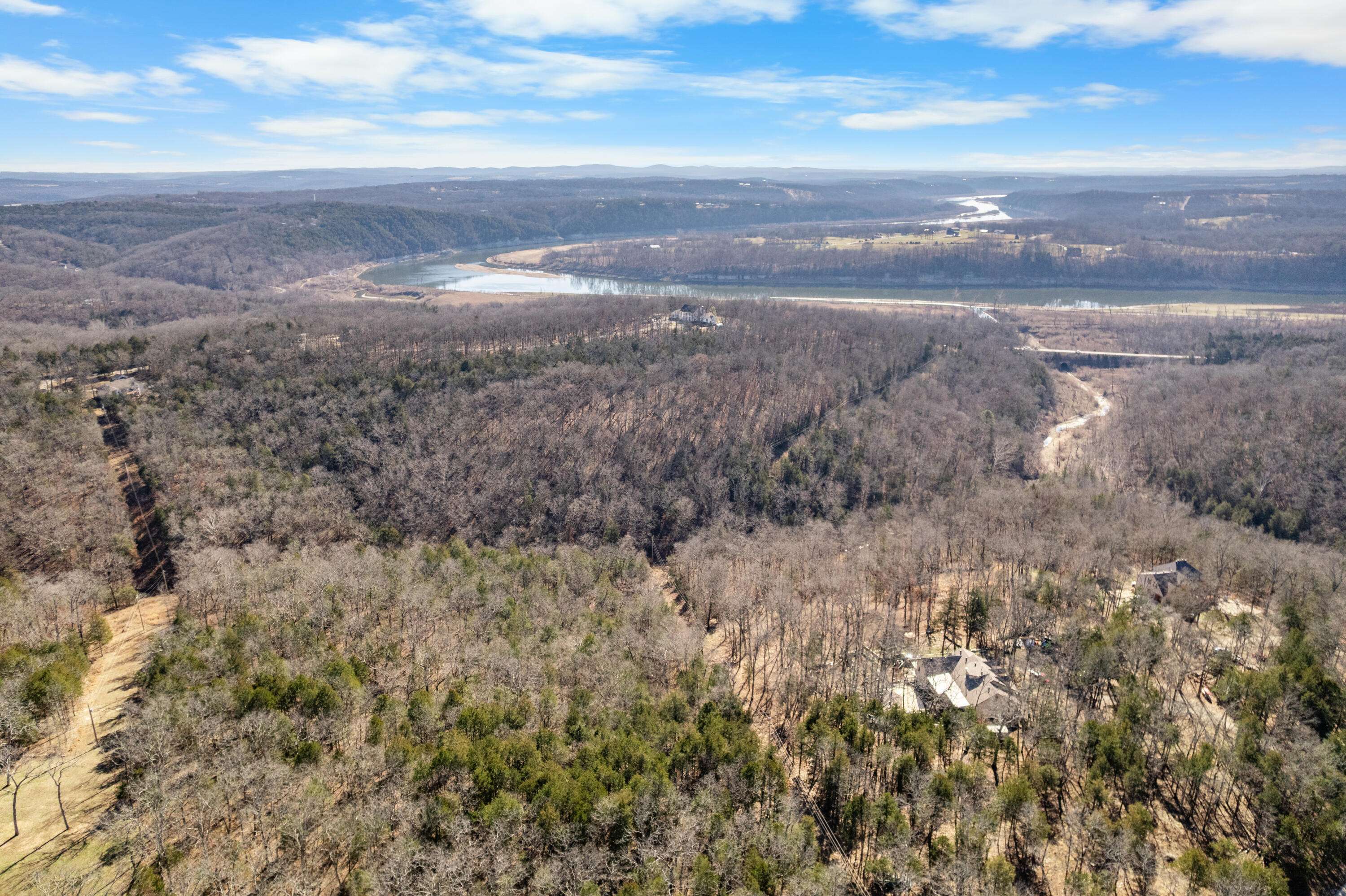 235 Tara CT, Forsyth, MO 65653