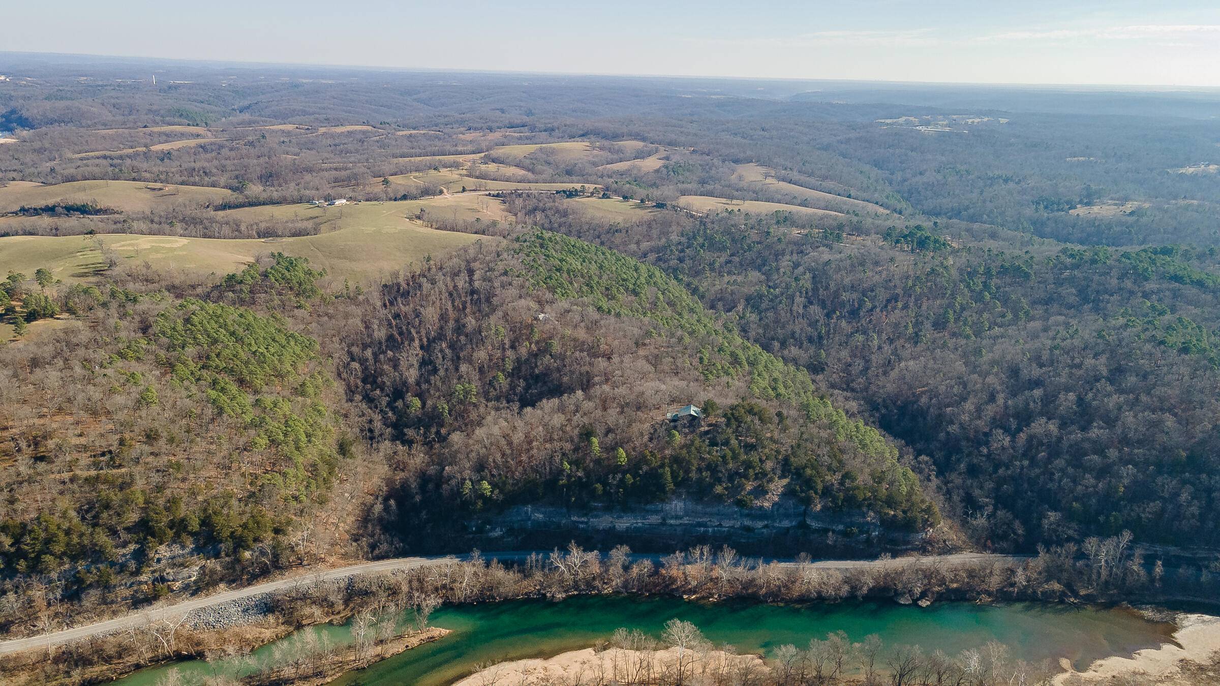 539 Thompson LN, Noel, MO 64854