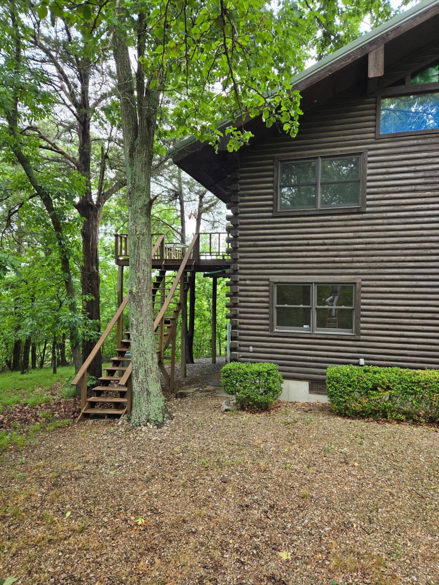 539 Thompson LN, Noel, MO 64854