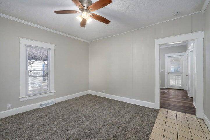 1700 W Atlantic ST, Springfield, MO 65803