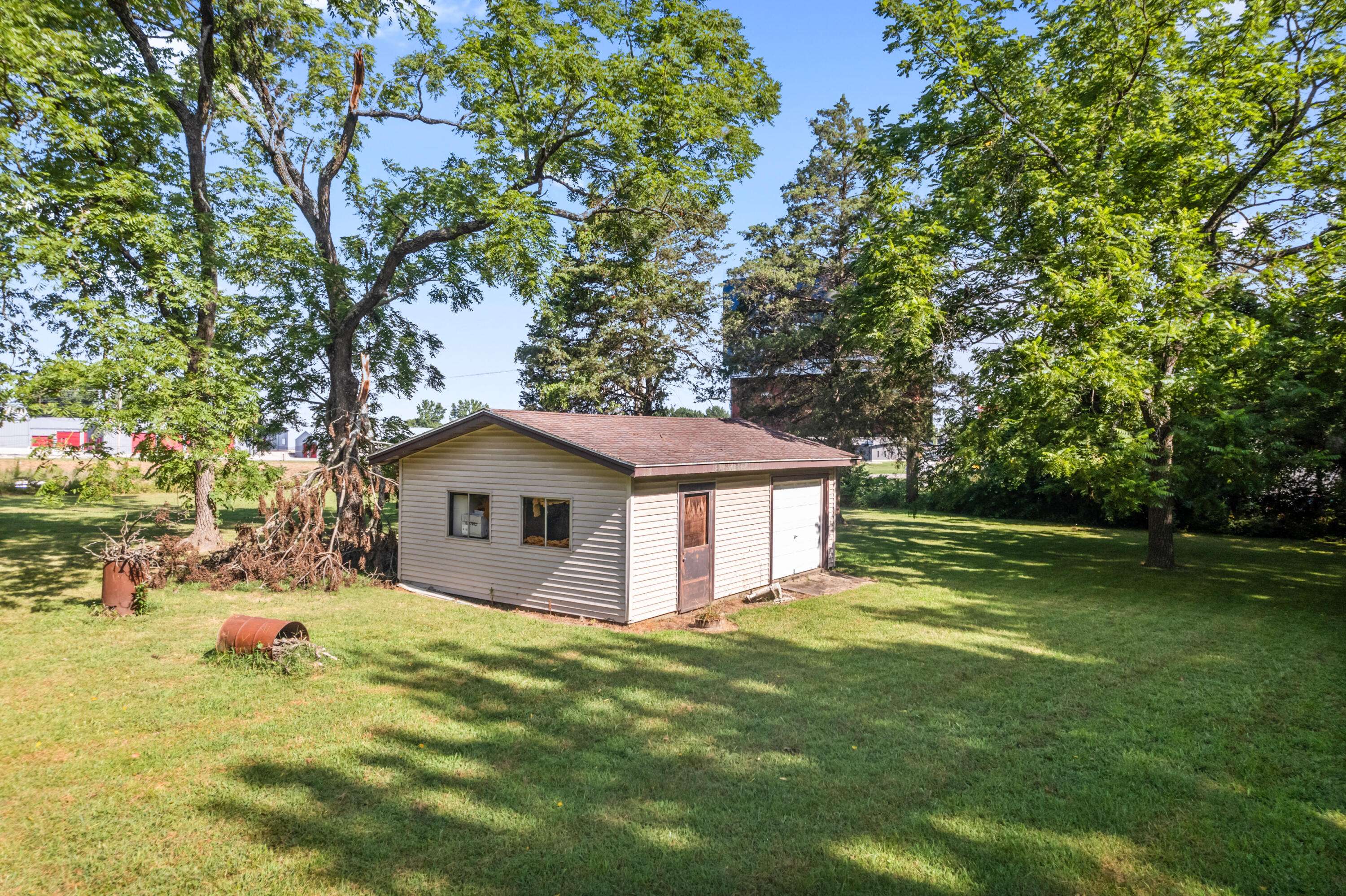 1721 N Pine ST, Nixa, MO 65714