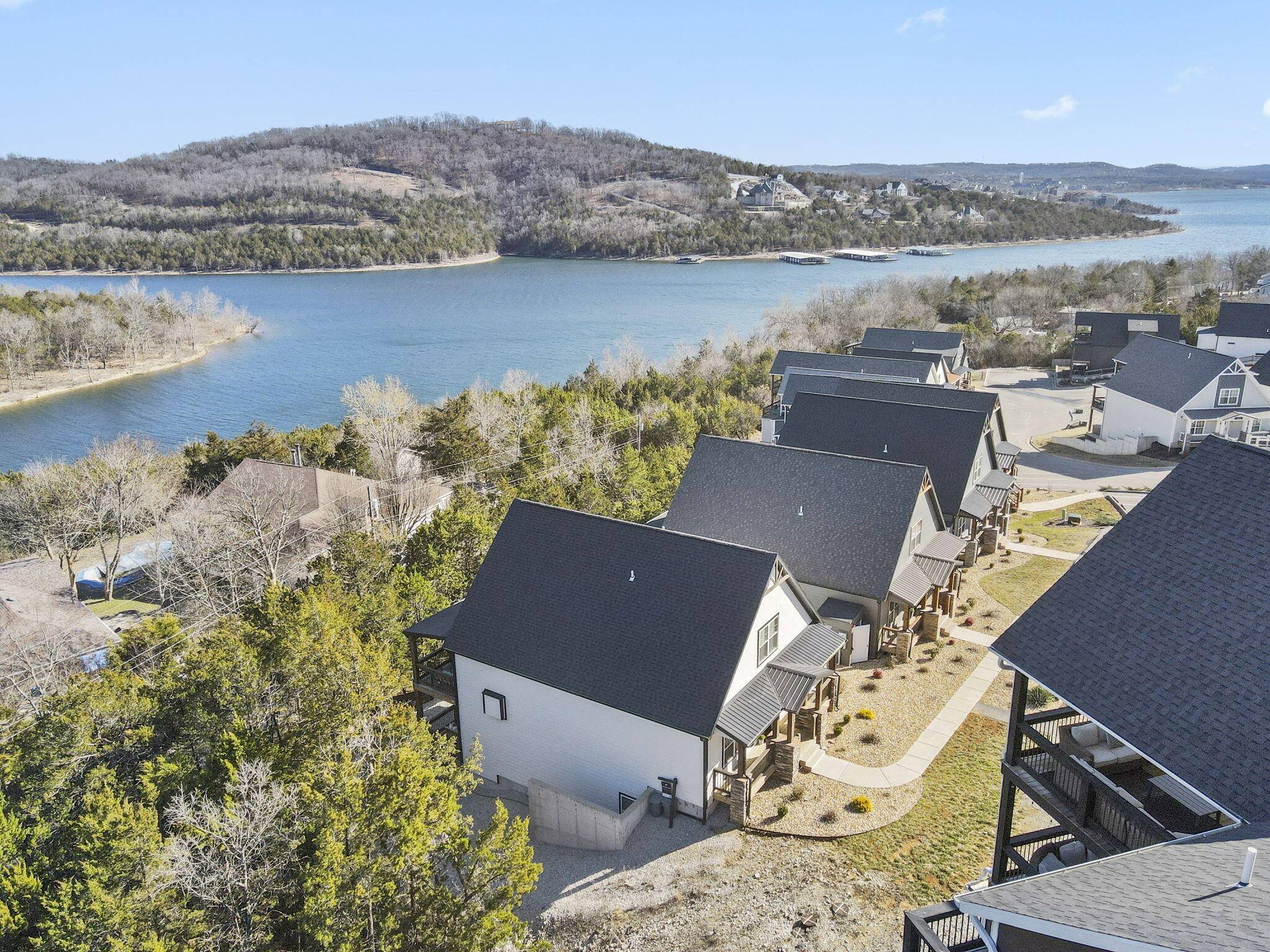 275 Watersound WAY #40, Hollister, MO 65672