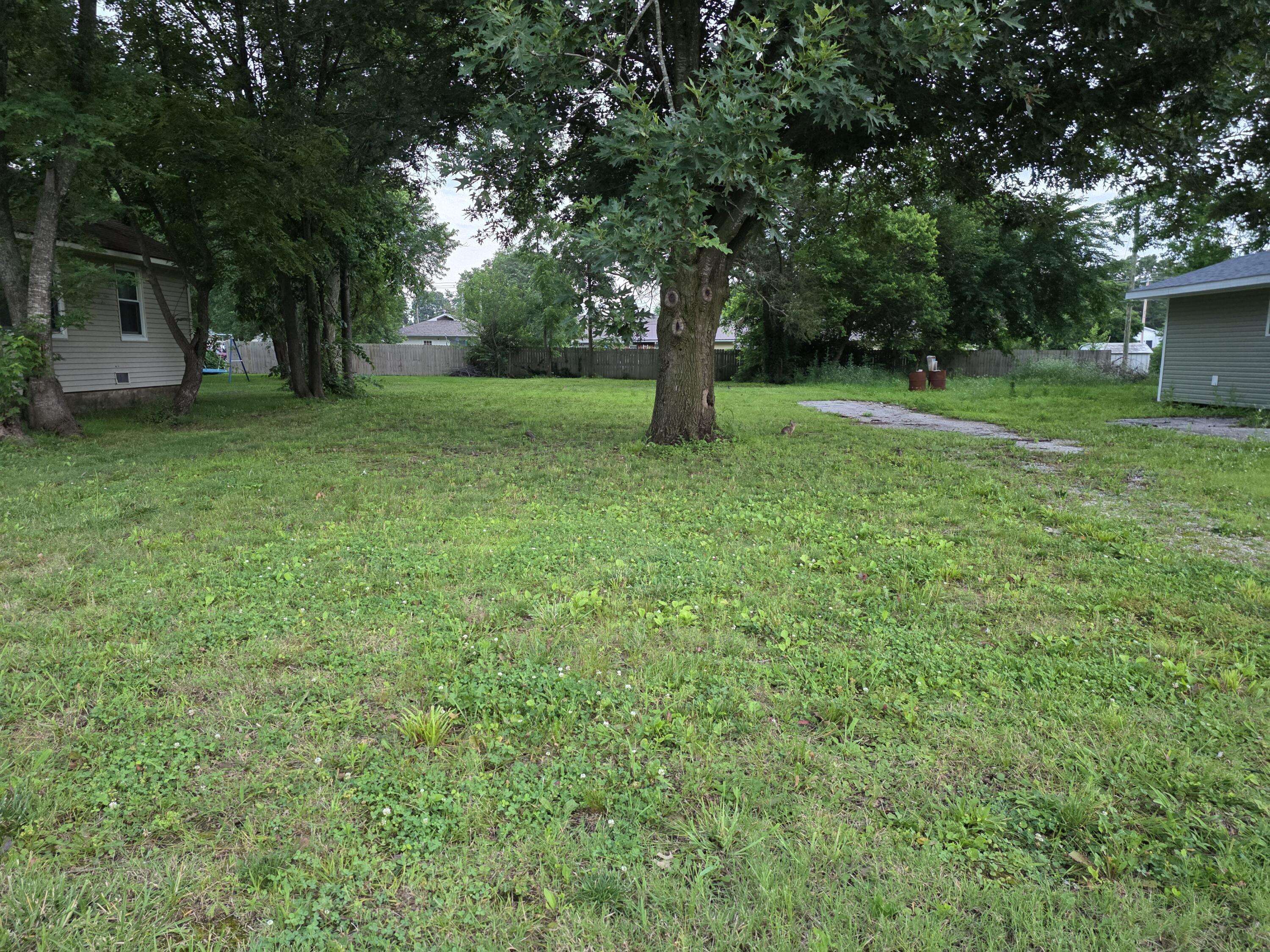 109 Thurman, Mt Vernon, MO 65712