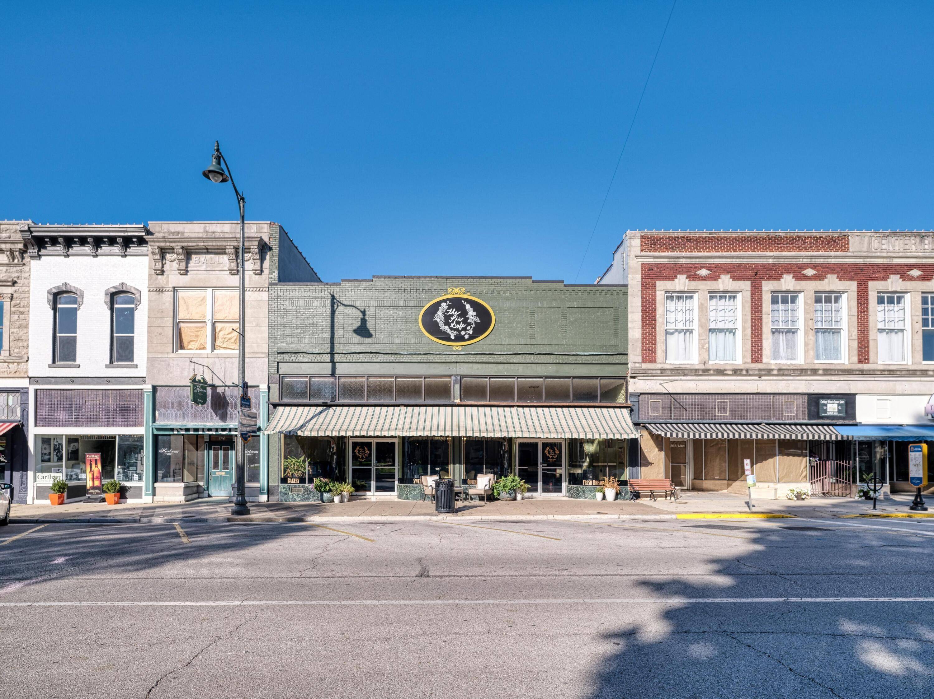 331 S Main ST, Carthage, MO 64836