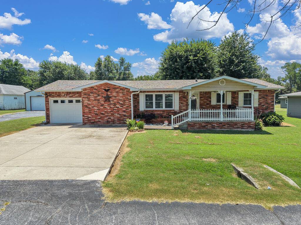 310 East Carnes Street, Wheaton, MO 64874