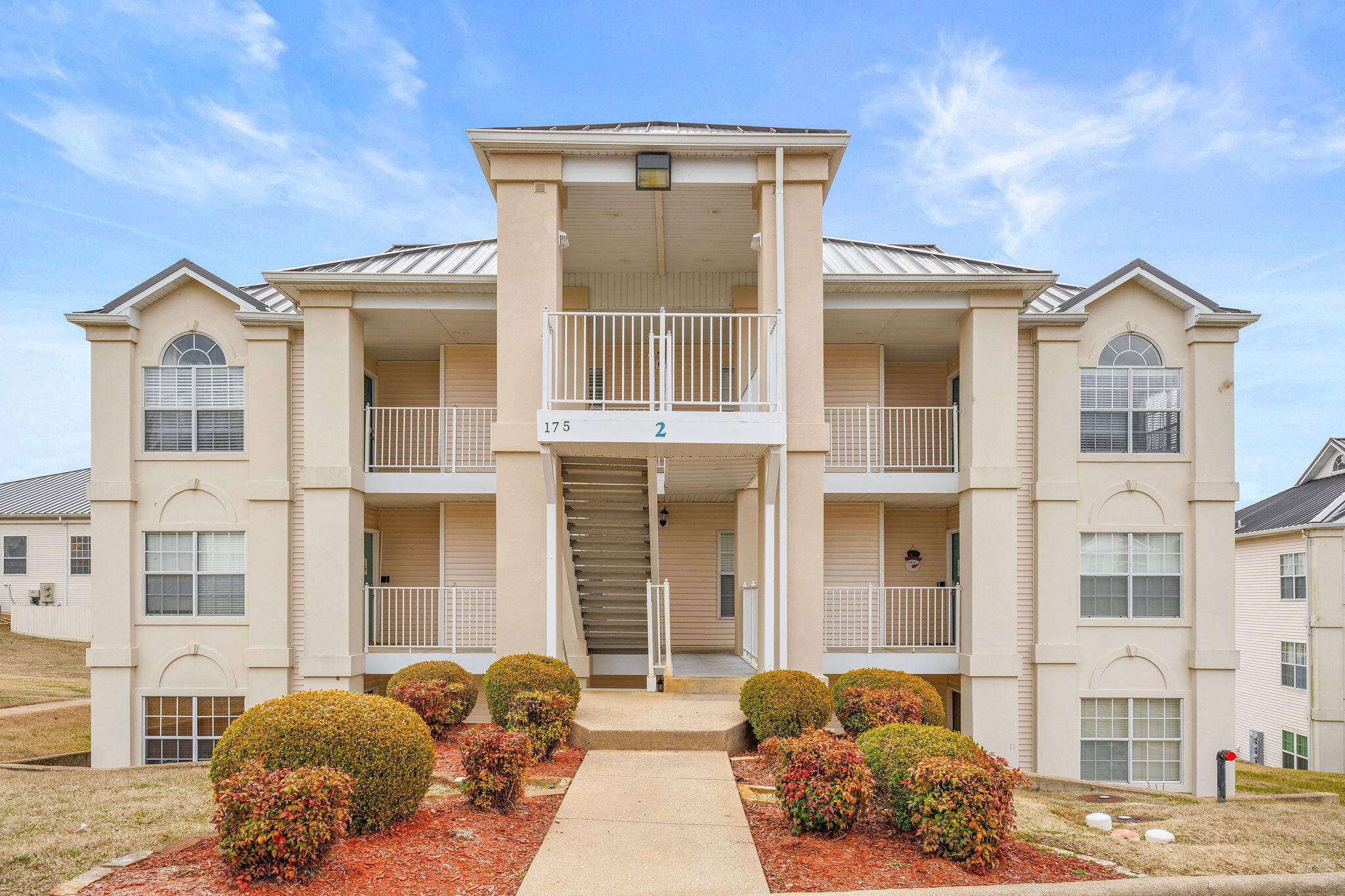 175 Meadow Brook LN #2-2, Branson, MO 65616