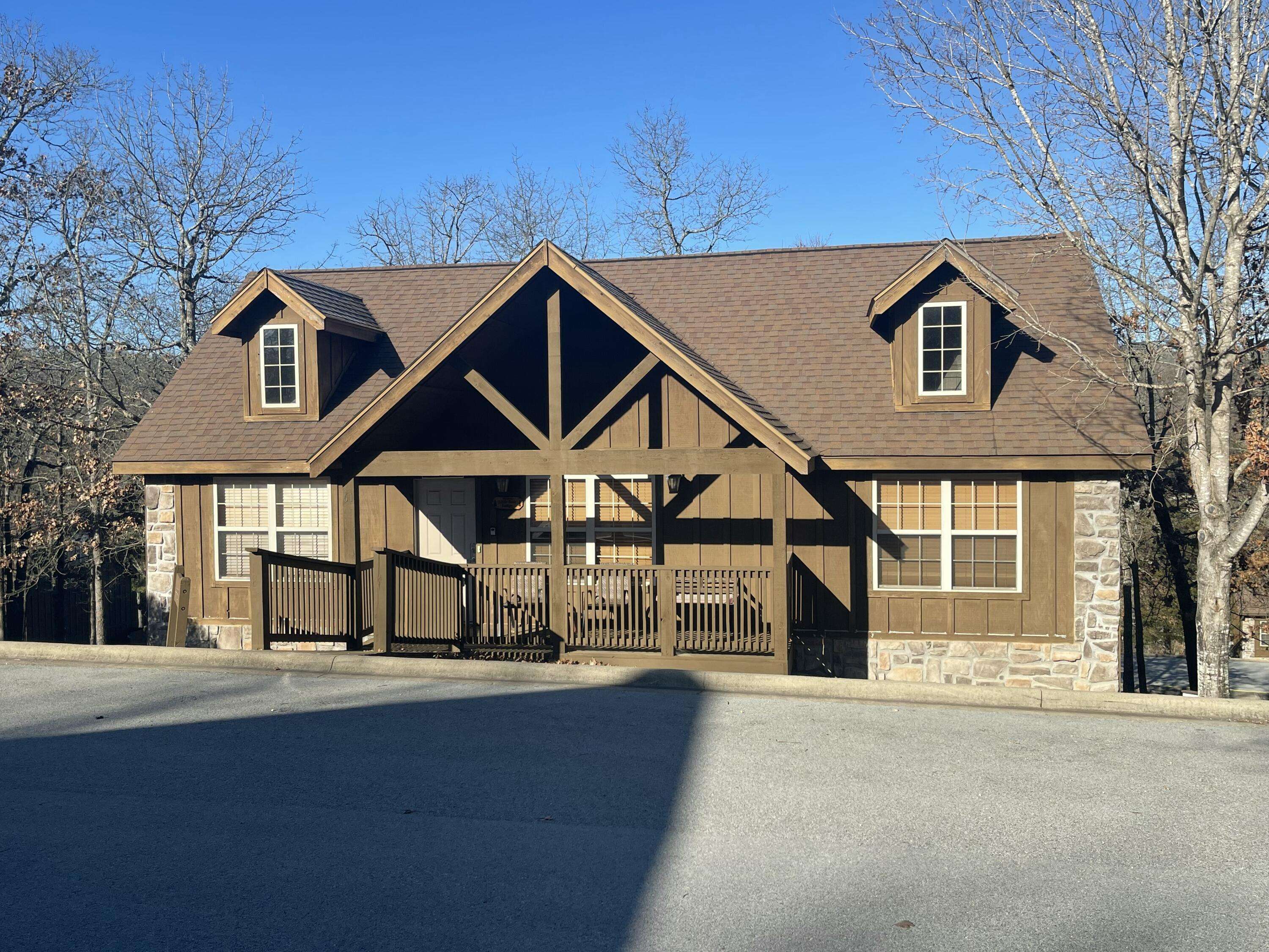 61 Bells Ave., Branson West, MO 65737