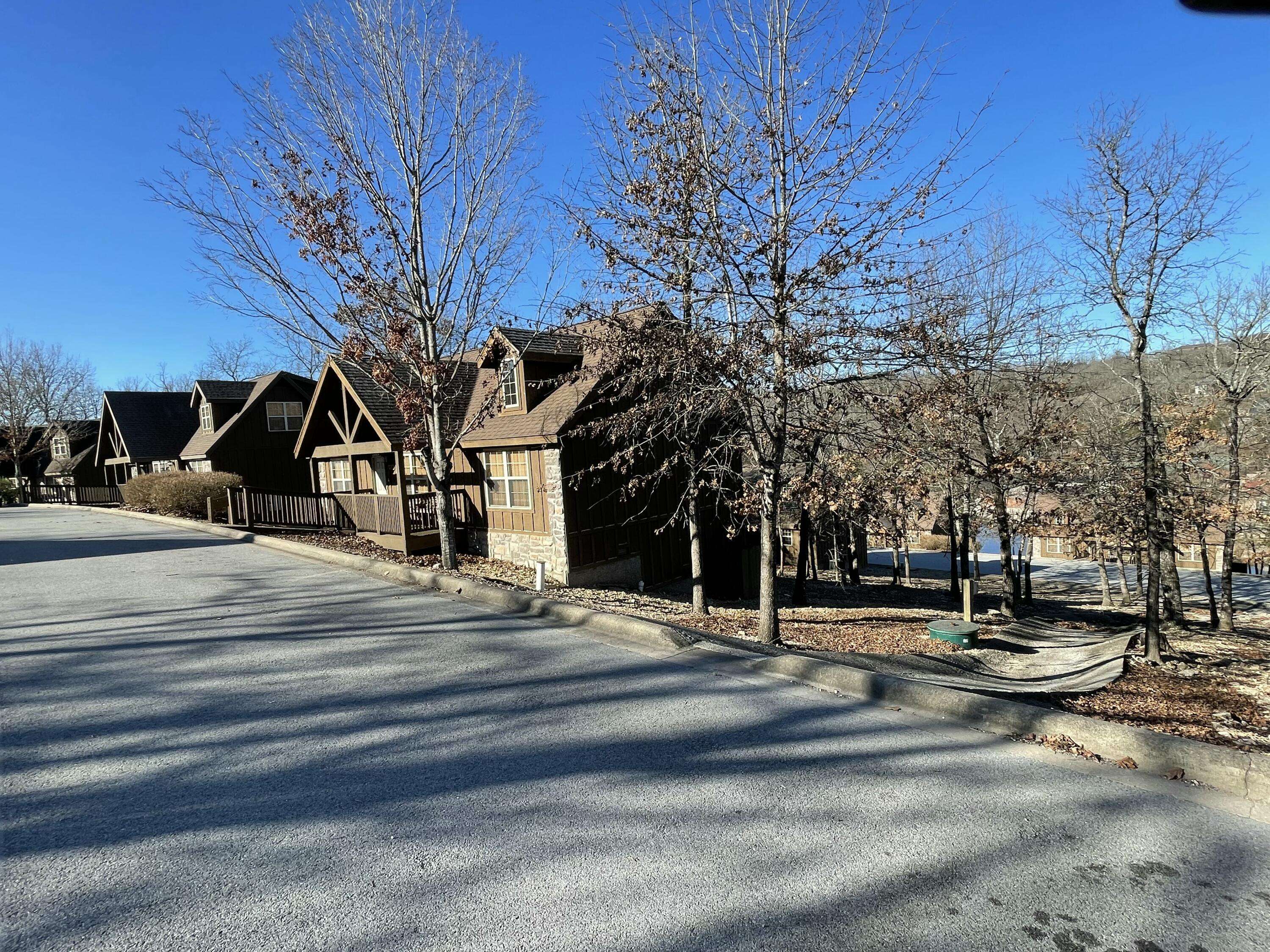 61 Bells Ave., Branson West, MO 65737