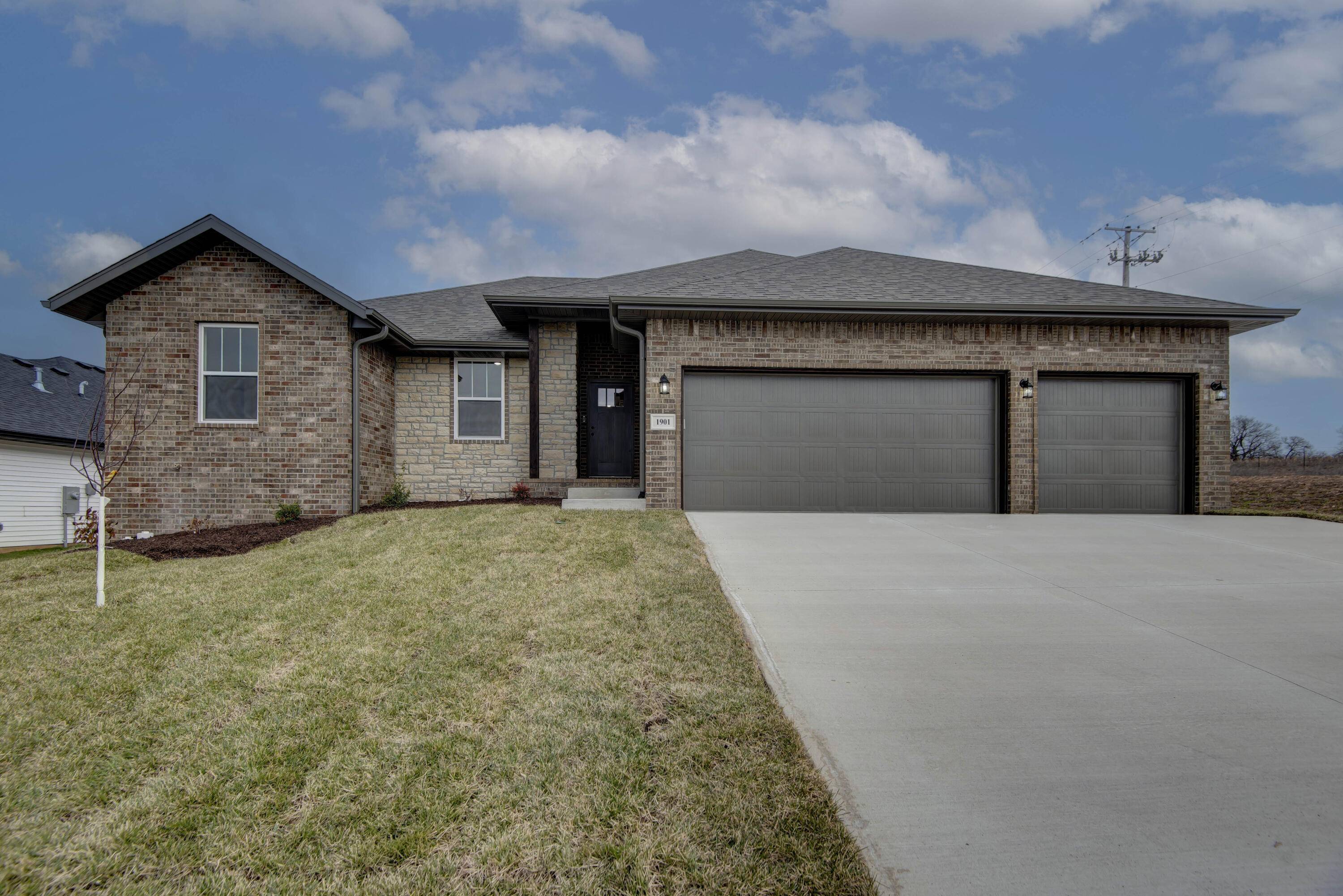 566 Spring Meadow DR #Lot 45, Rogersville, MO 65742