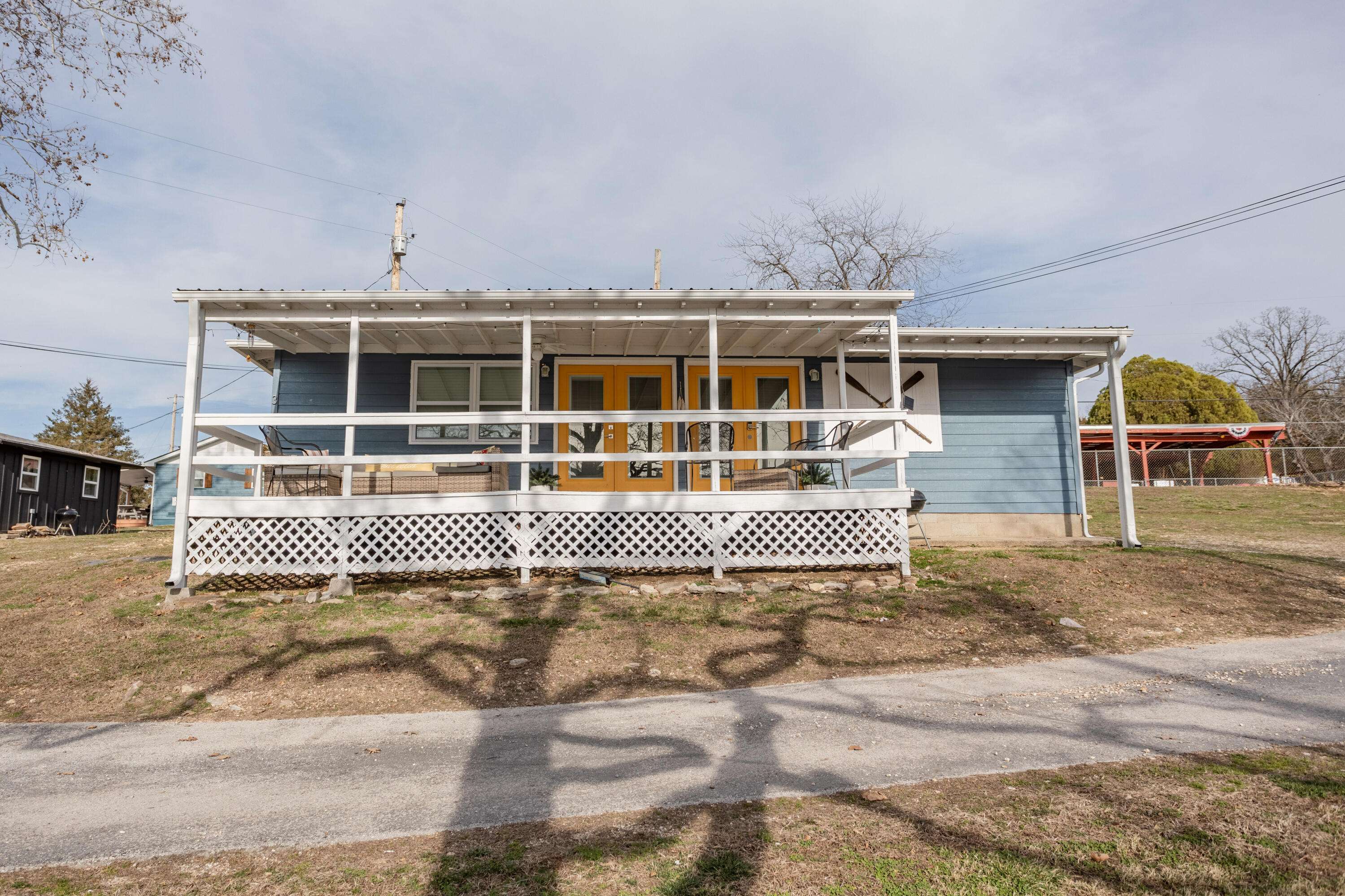 48 Holiday Hideaway Ct Reeds CT, Reeds Spring, MO 65737