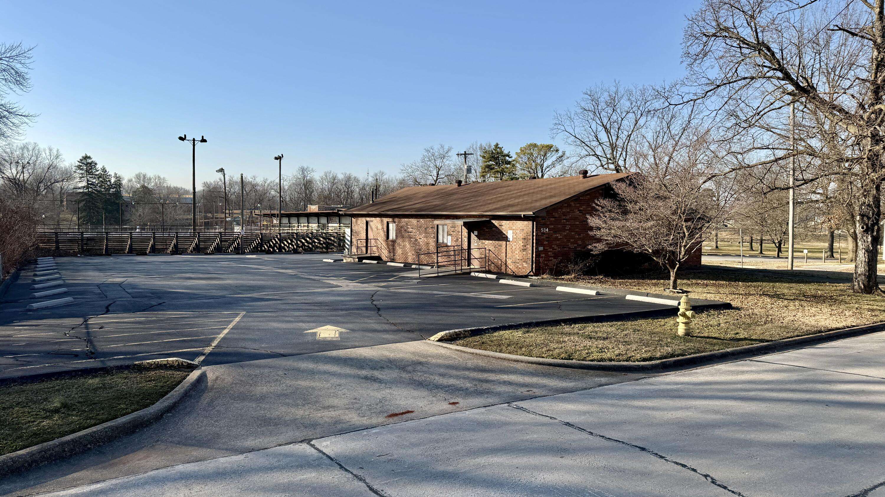 534 W Catalpa ST, Springfield, MO 65807