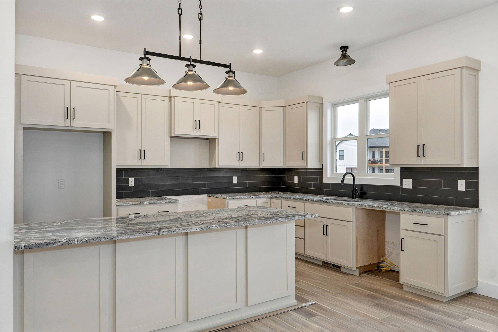 2929 W Marty ST, Springfield, MO 65810