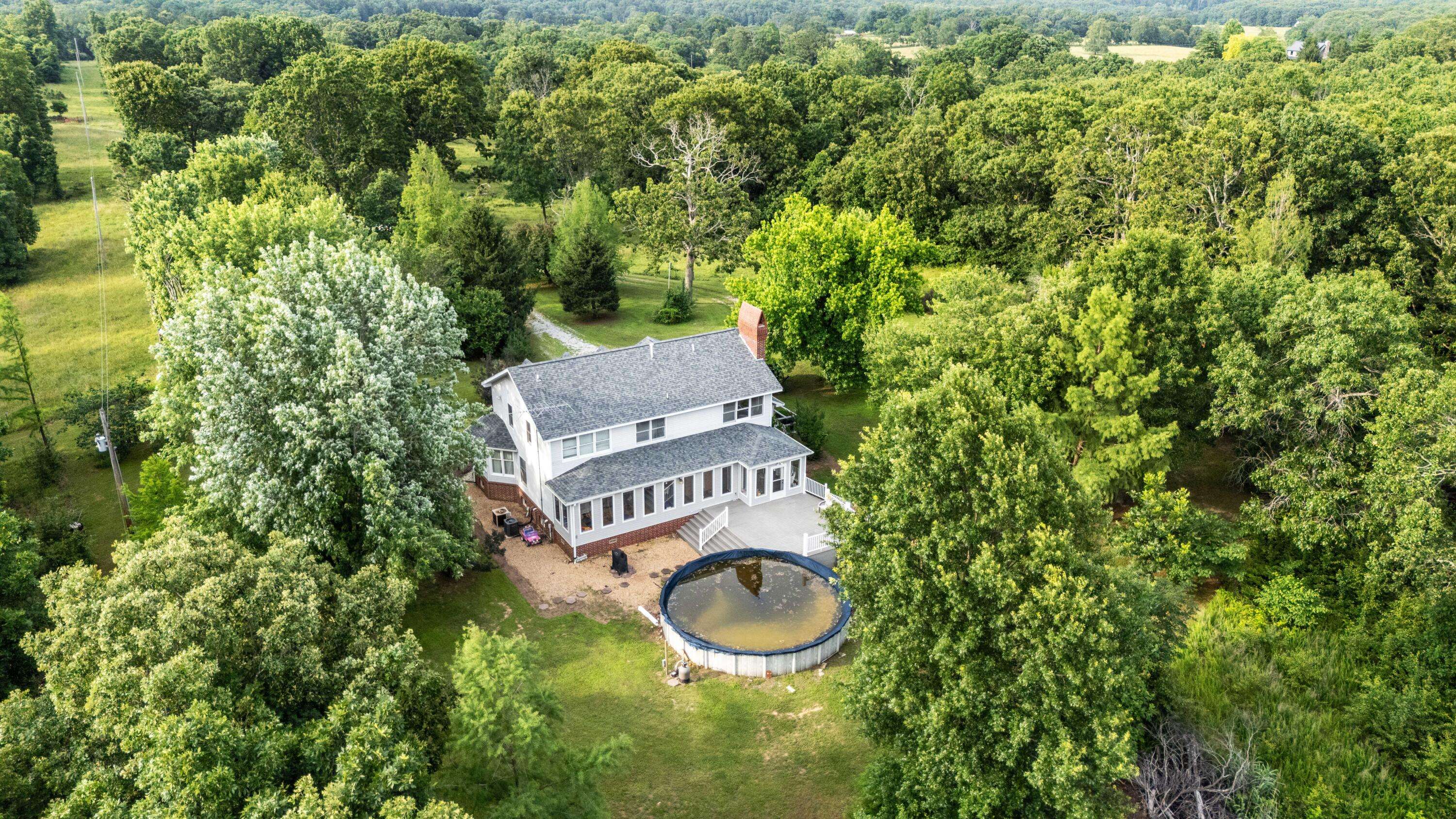 8244 County Road 8040, West Plains, MO 65775