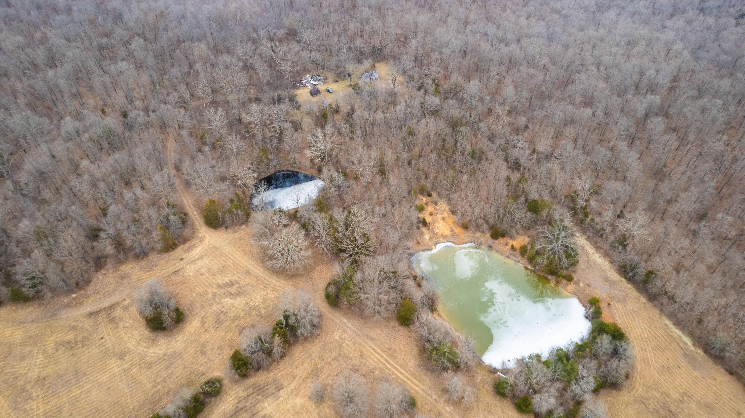 000 County Rd 328, Koshkonong, MO 65692