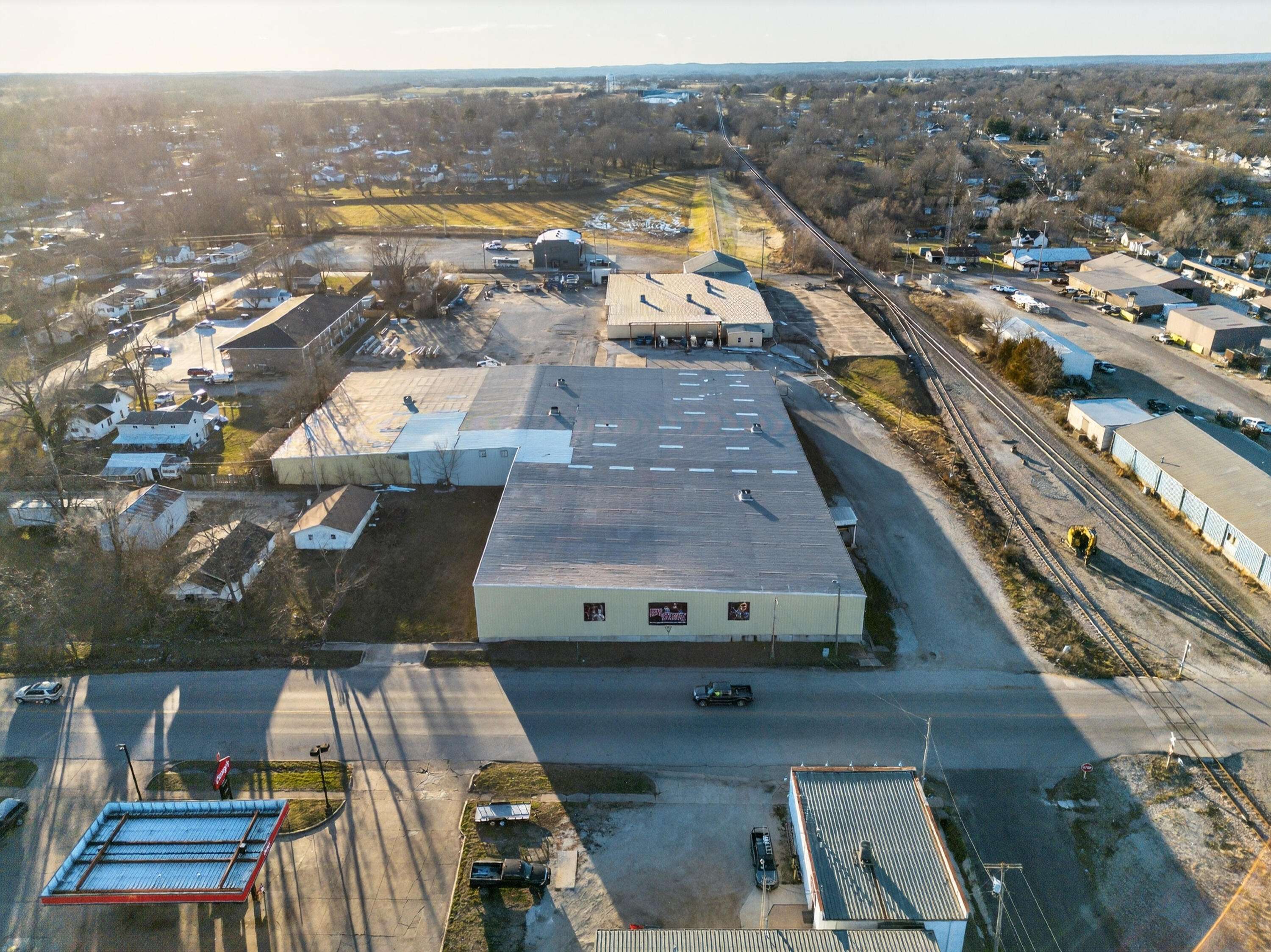 102 W Front ST, Mountain Grove, MO 65711
