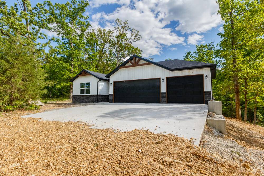 14220 Dunklin RD, Lebanon, MO 65536