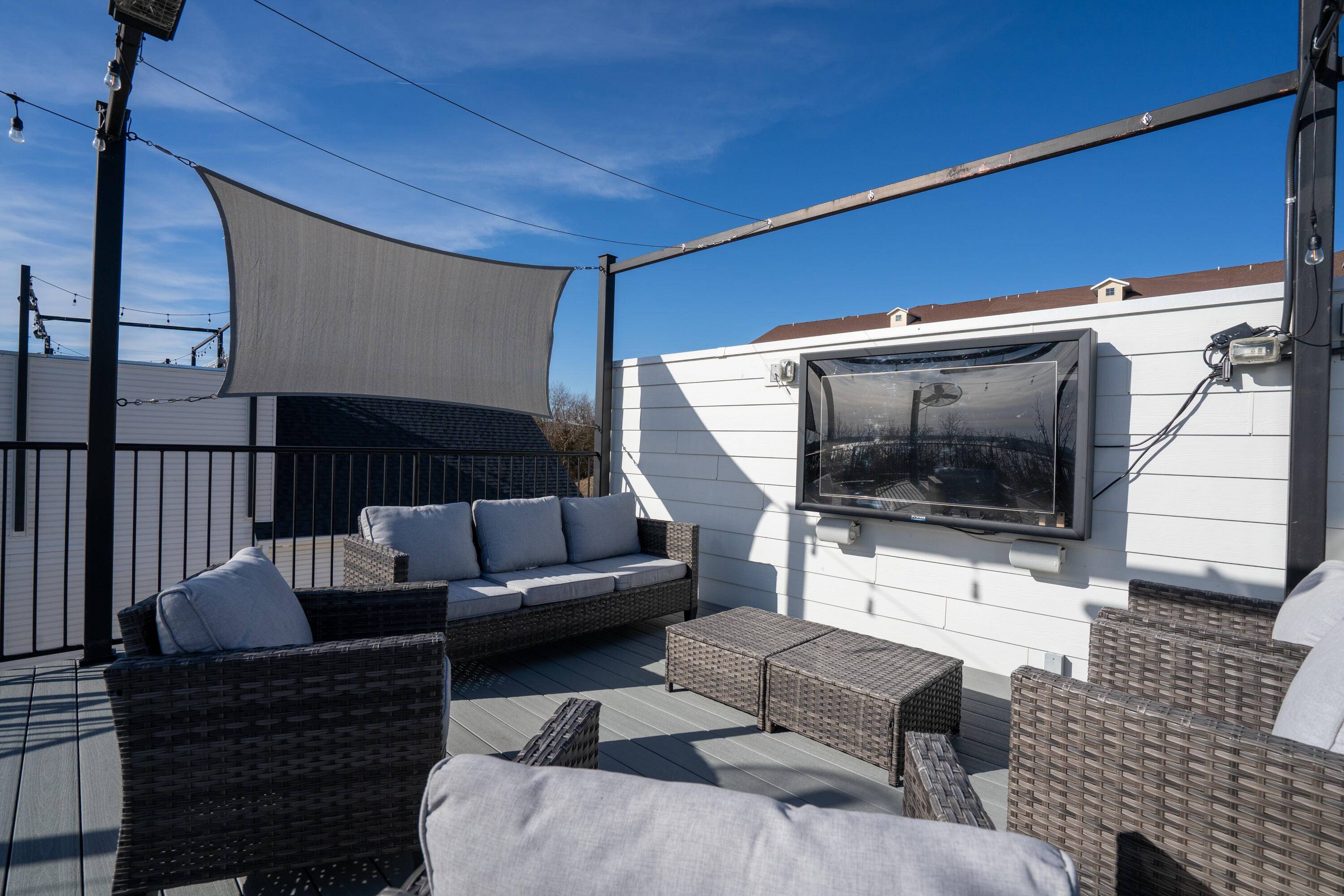 365 Majestic DR, Branson, MO 65616