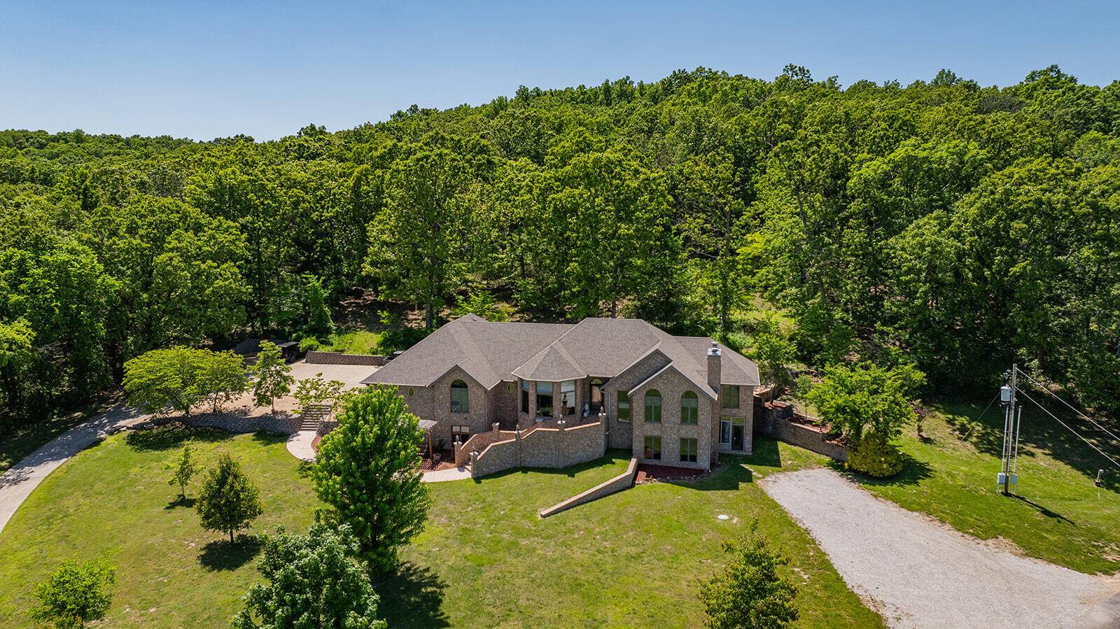 11755 N Farm Road 177, Fair Grove, MO 65648