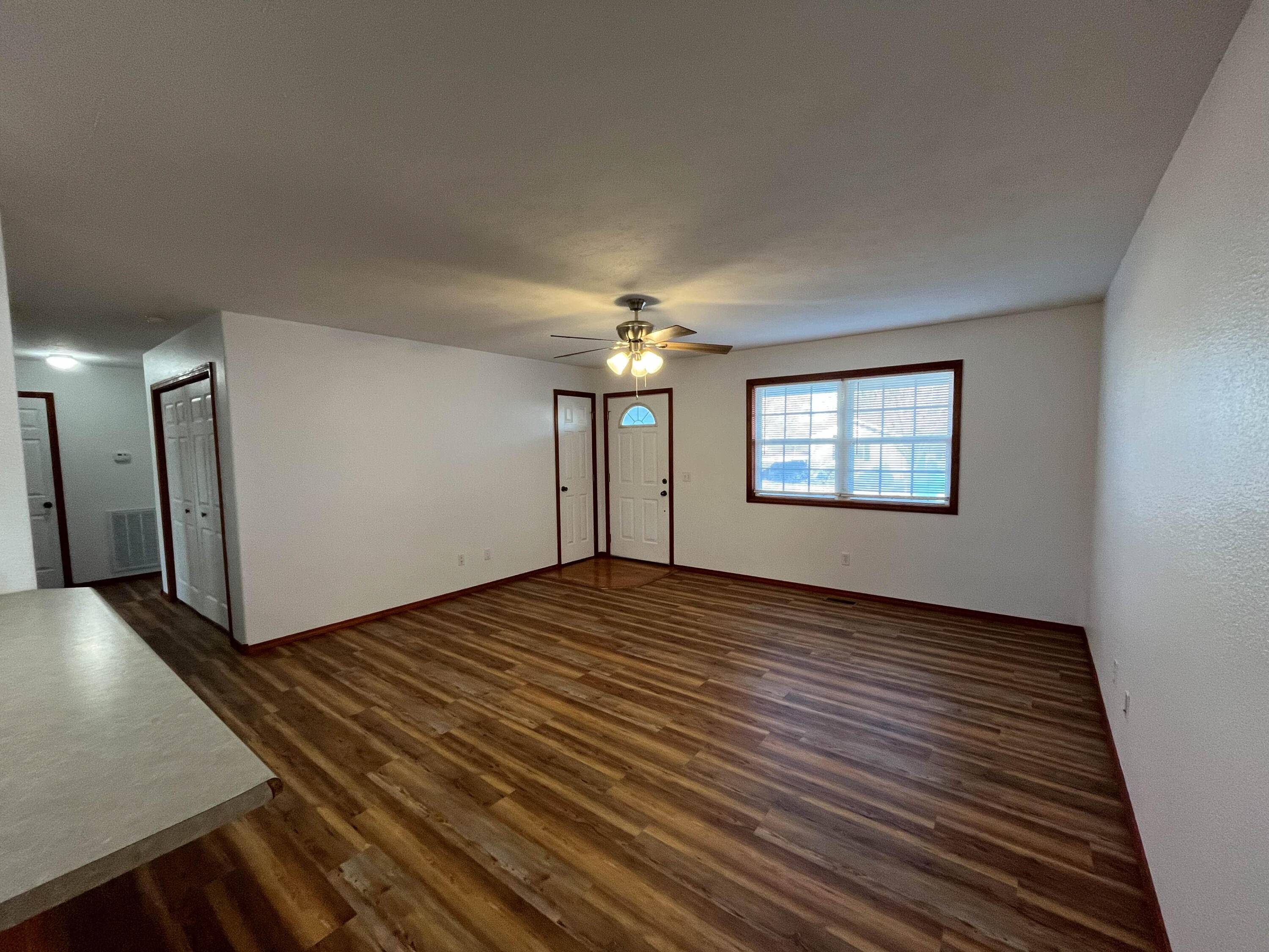 414 Regina AVE, Thayer, MO 65791