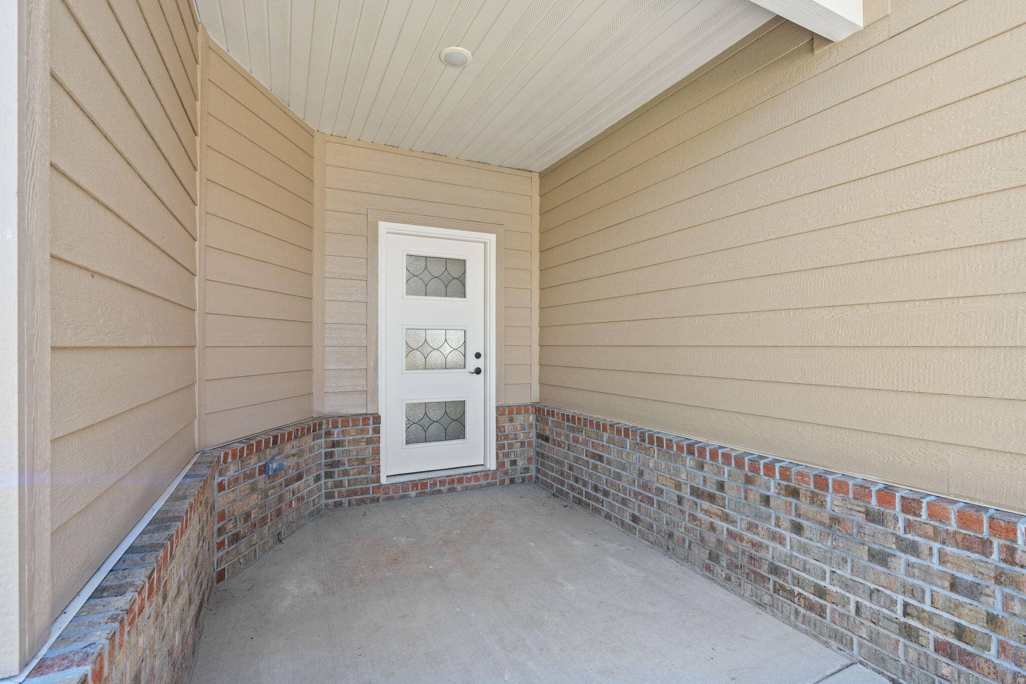 136 E Kelce LN, Republic, MO 65738