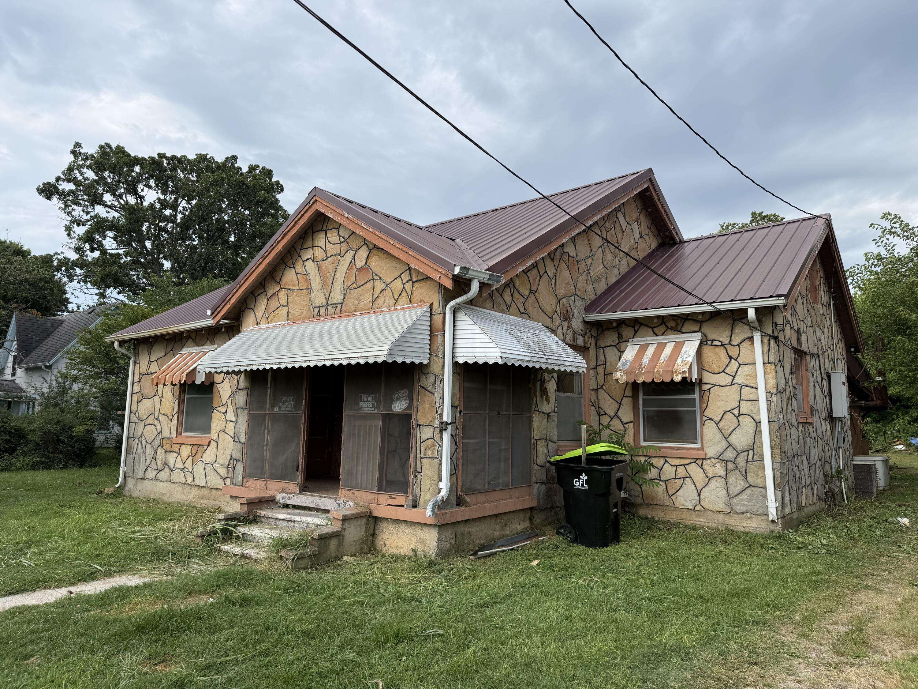 407 S College AVE, Marionville, MO 65705