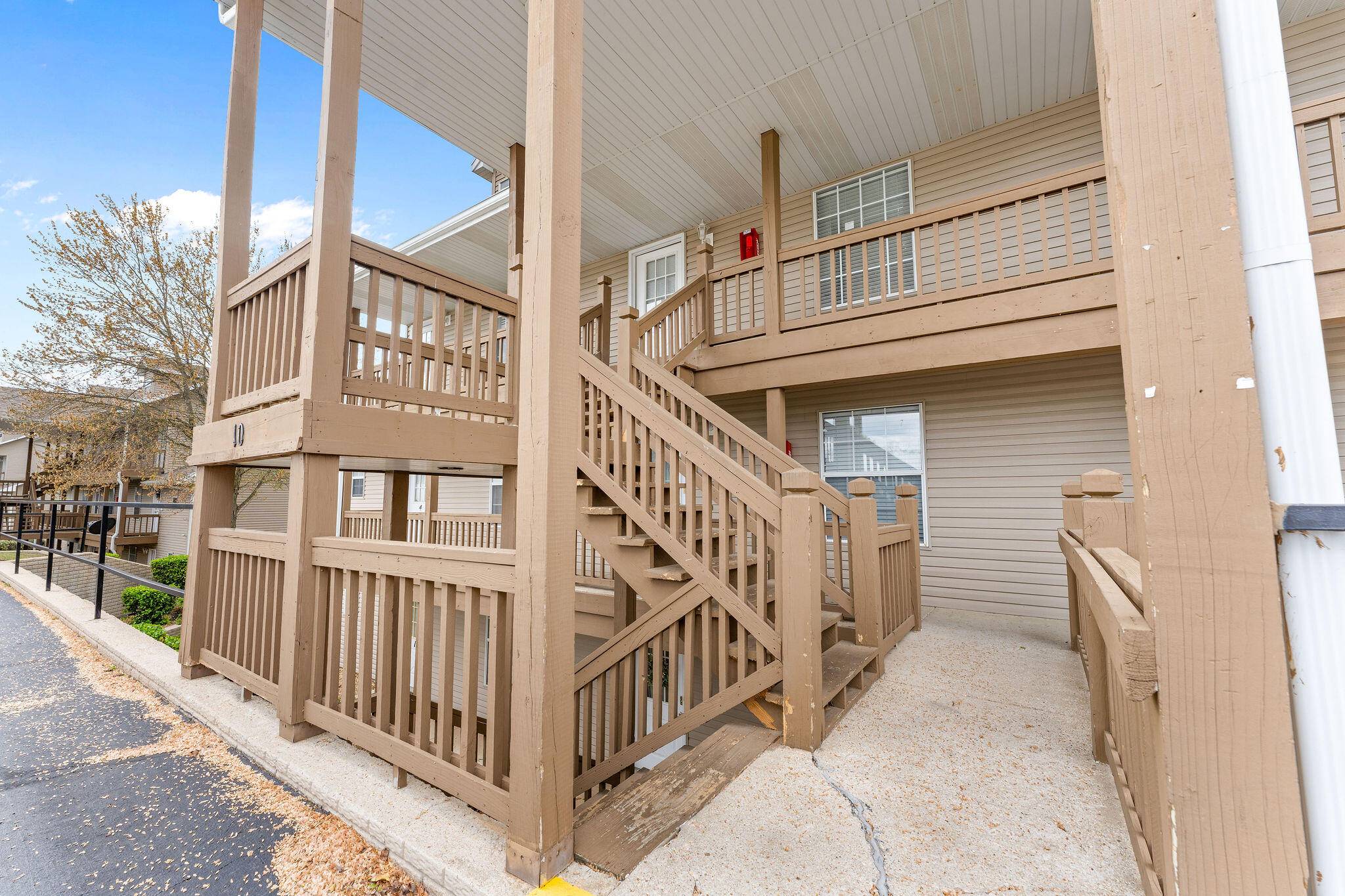 10 Scenic CT #8, Branson, MO 65616