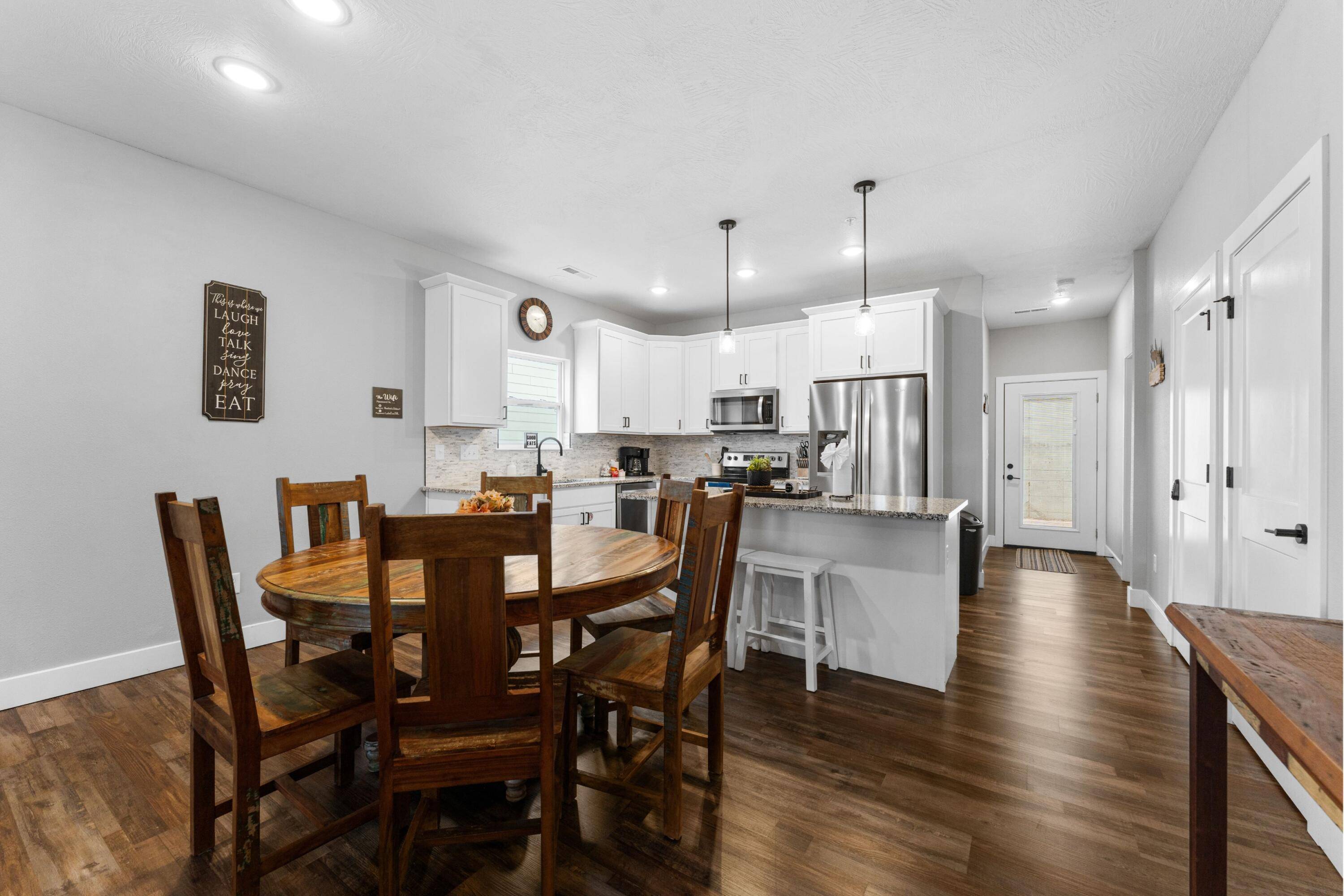 195-217 Watersound WAY, Hollister, MO 65672