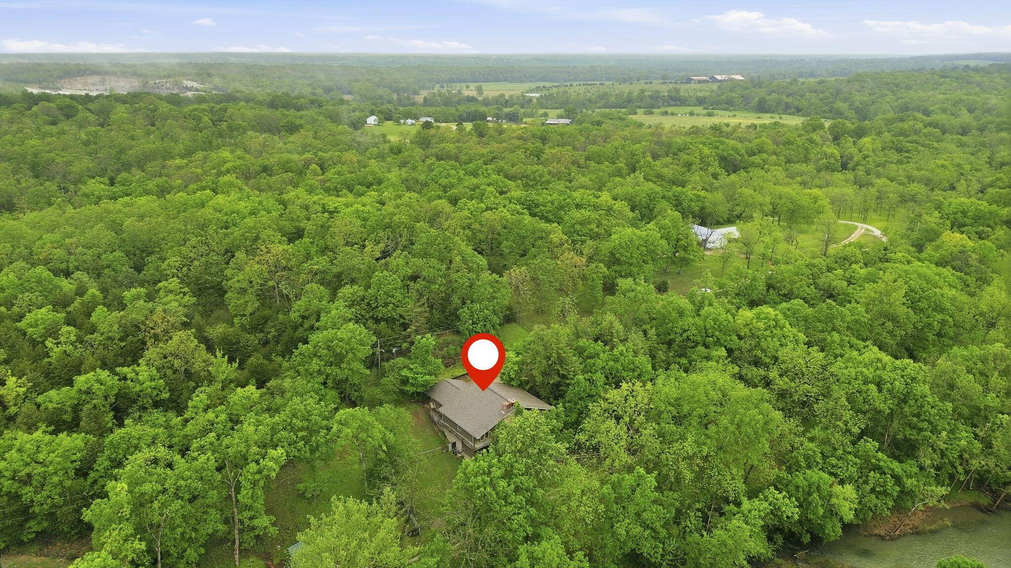 23 Sweetwater LN, Buffalo, MO 65622