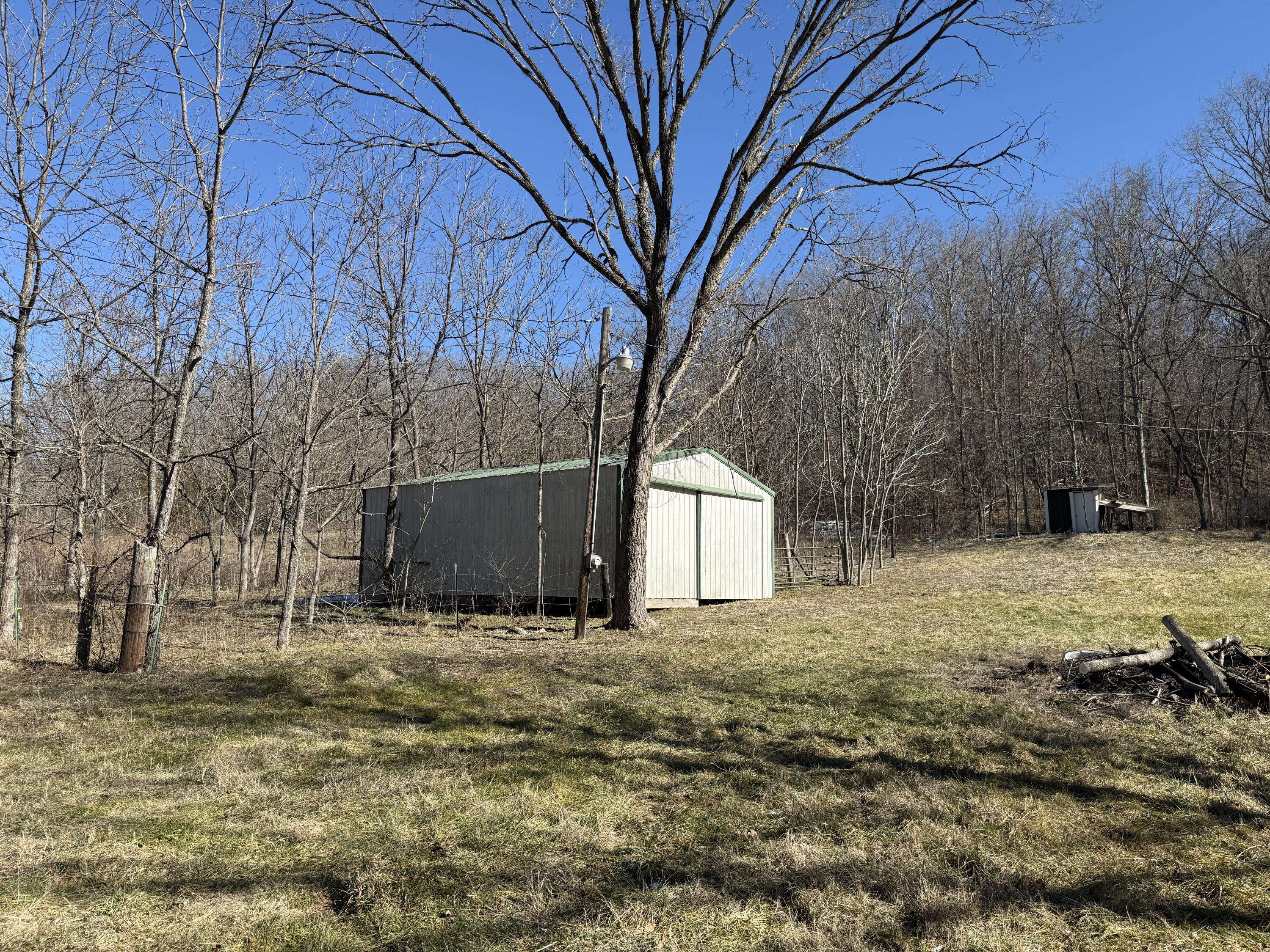 1677 Glad Hill RD, Mansfield, MO 65704