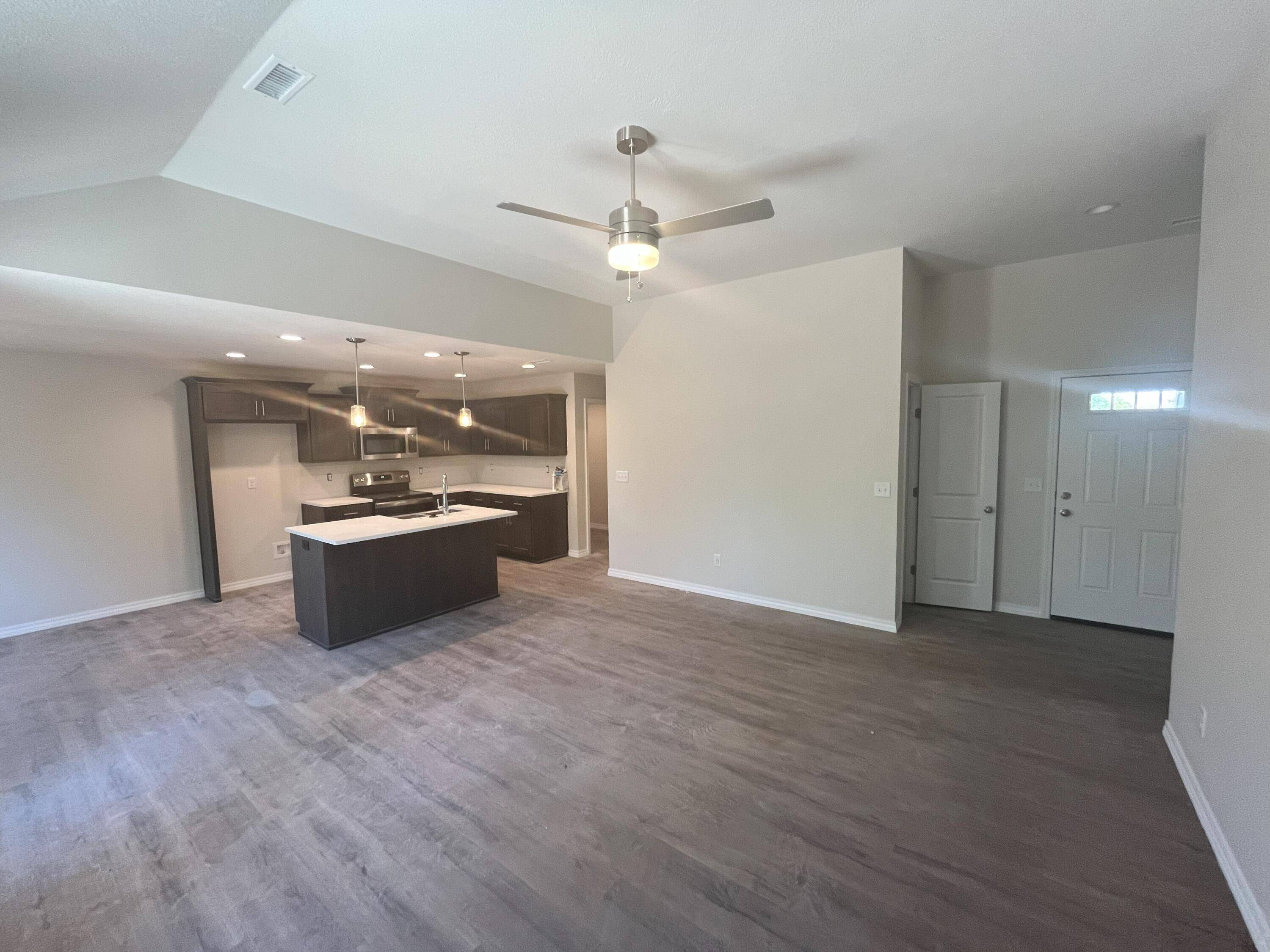 4377 W Skyler DR, Springfield, MO 65802