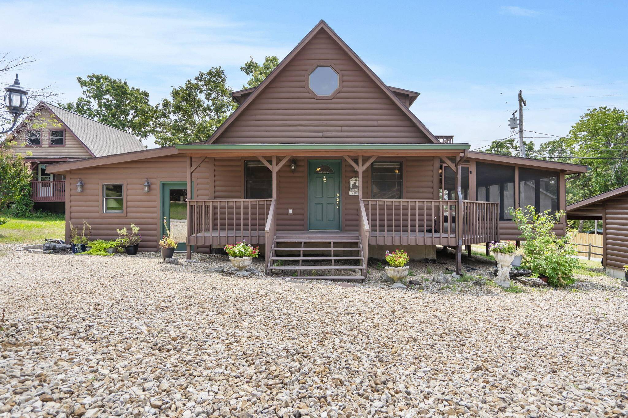 200 Big Bear BLVD, Hollister, MO 65672